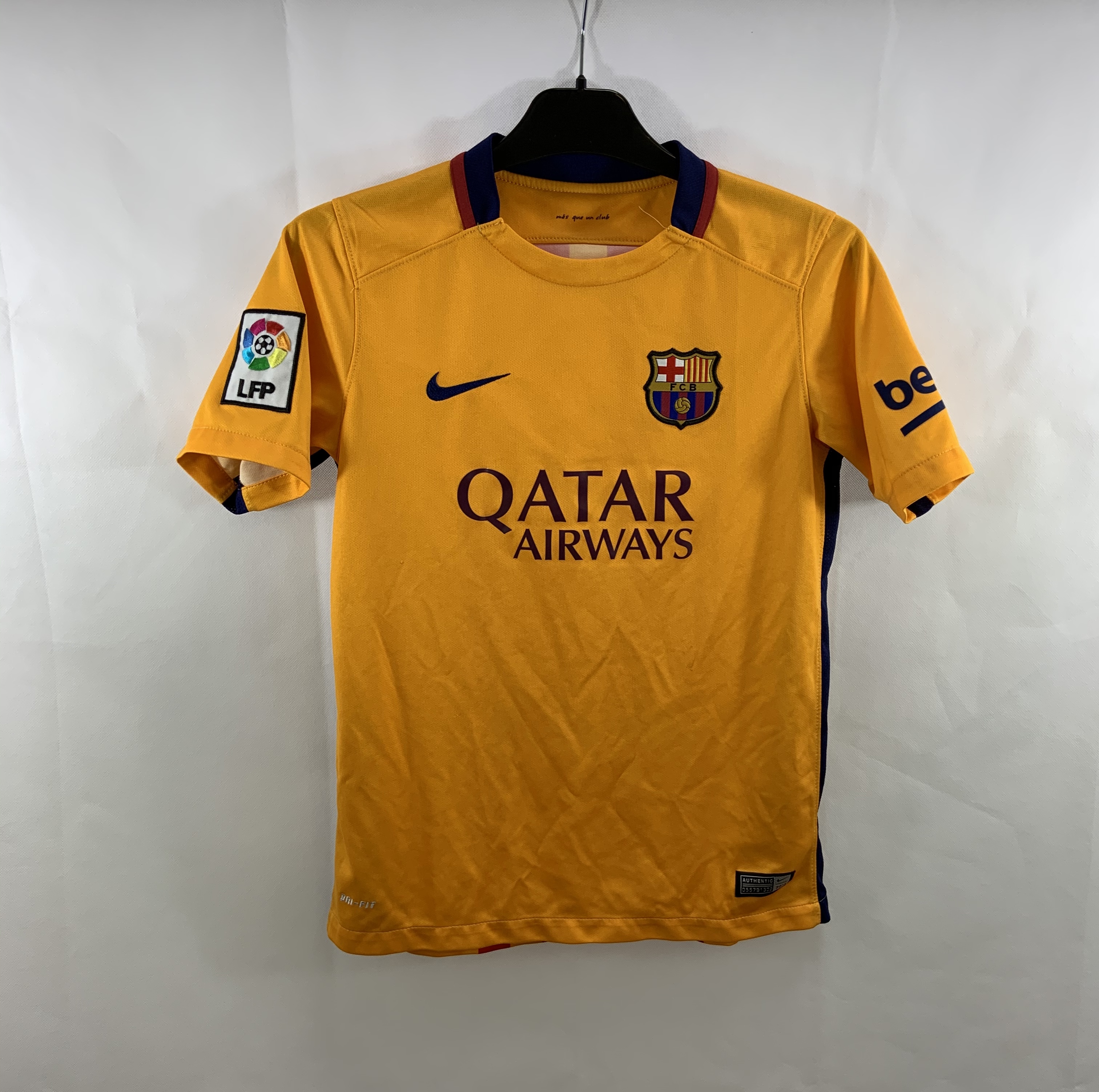 Barcelona Away Football Shirt 2015/16 Children's 12/13 Years Nike C553 ...