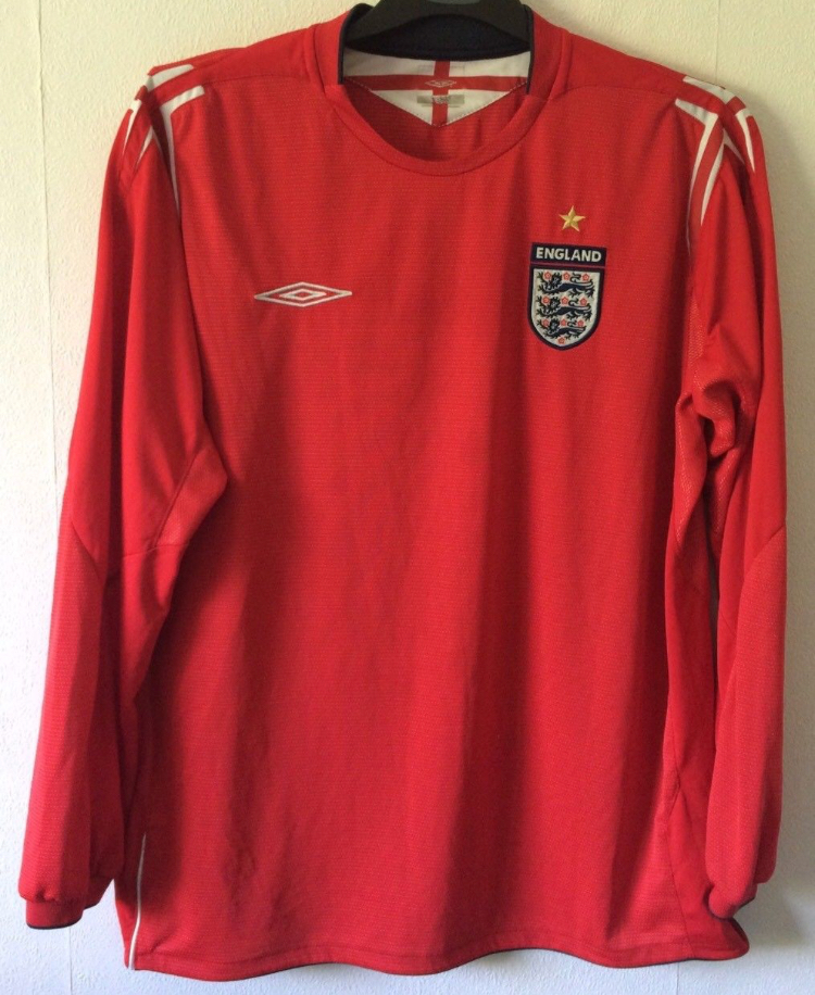 England Long Sleeve Football Shirt 2004 