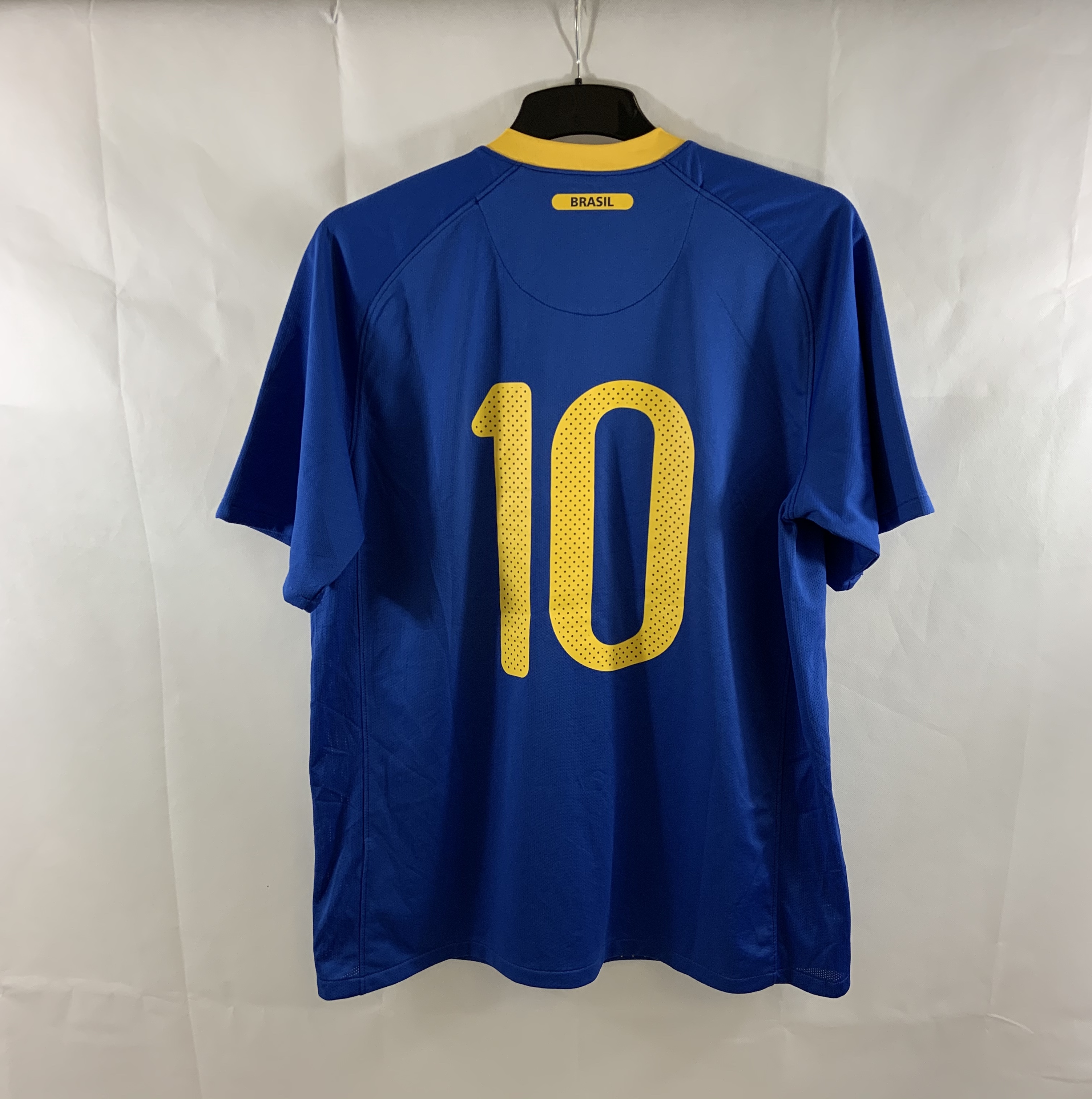 Brazil Kaka 10 Away Football Shirt 2010/11 Adults Large Nike C583 ...