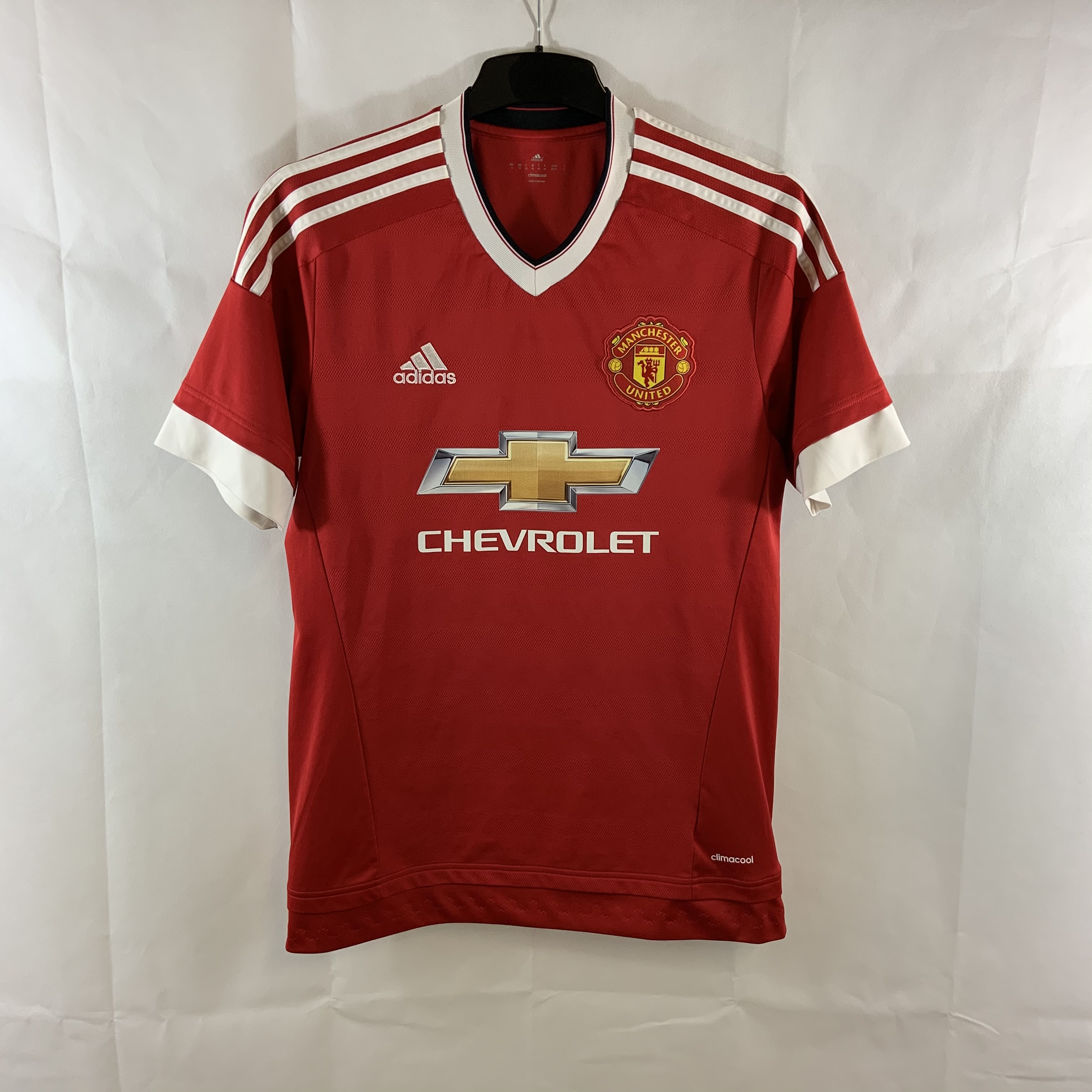 F861C547-7C29-4491-B0D5-D0D03F7000F5