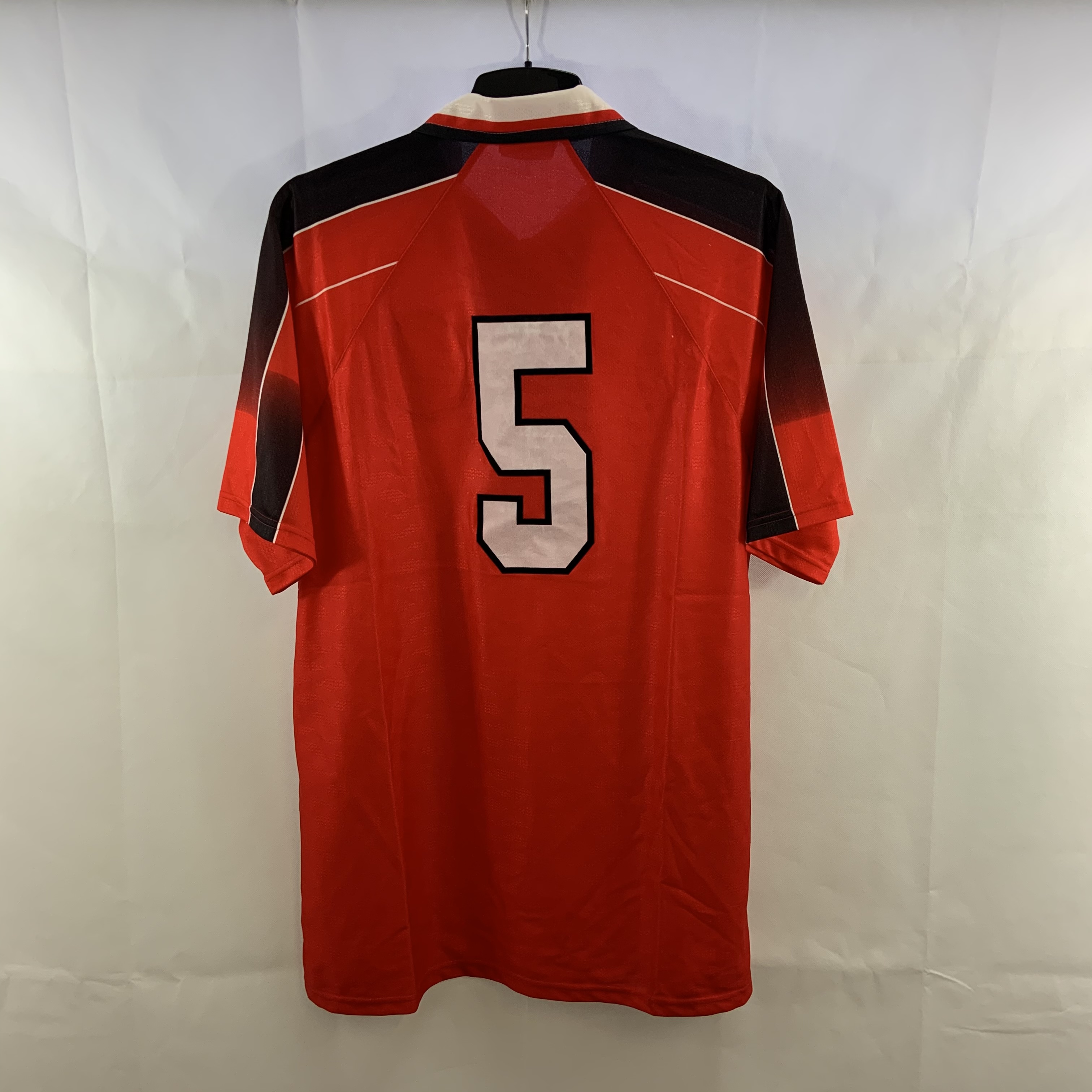 92B4B6AE-9144-441E-B26A-5B26930EC418