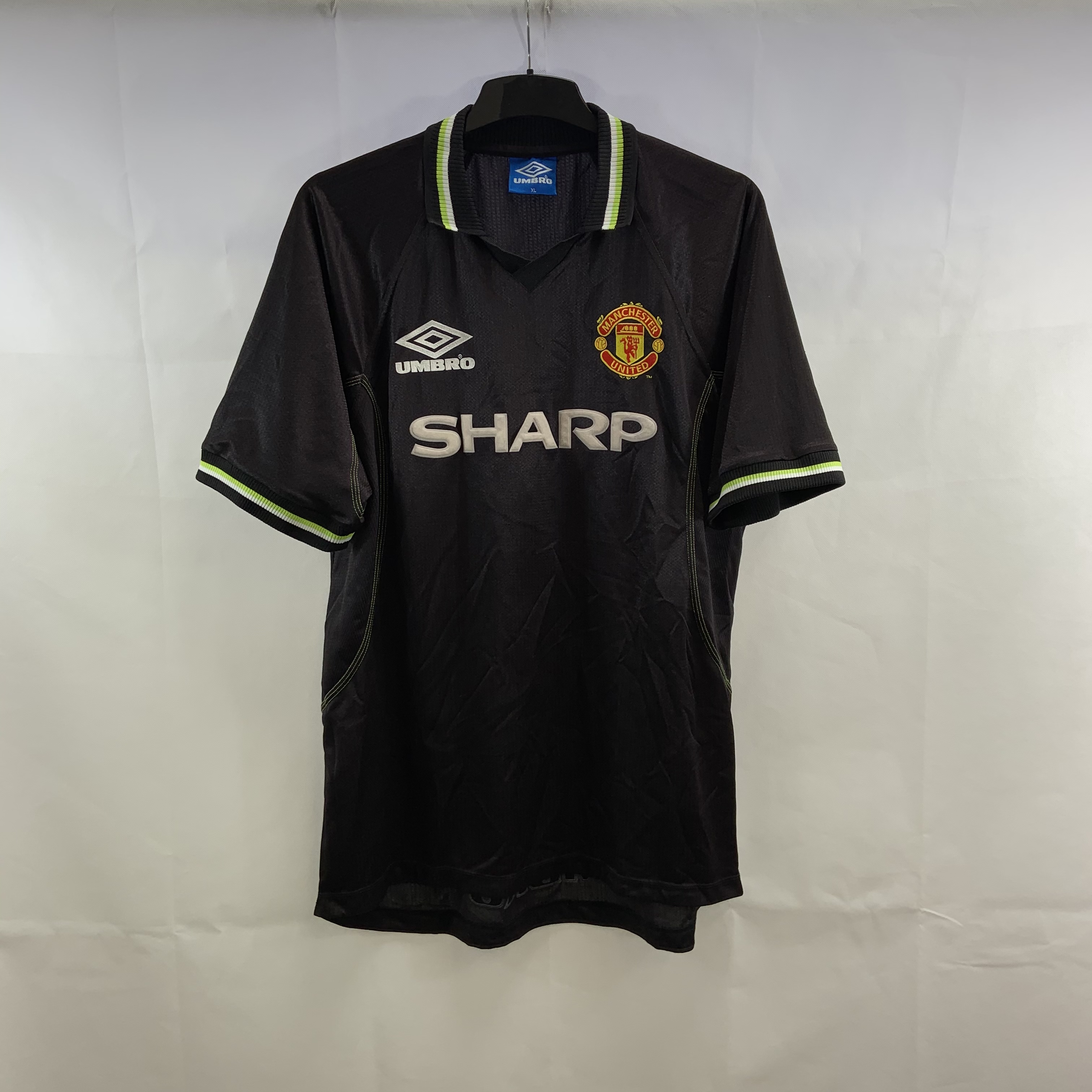 DF310E36-51B2-45AF-8AB4-FAB45C4FE093