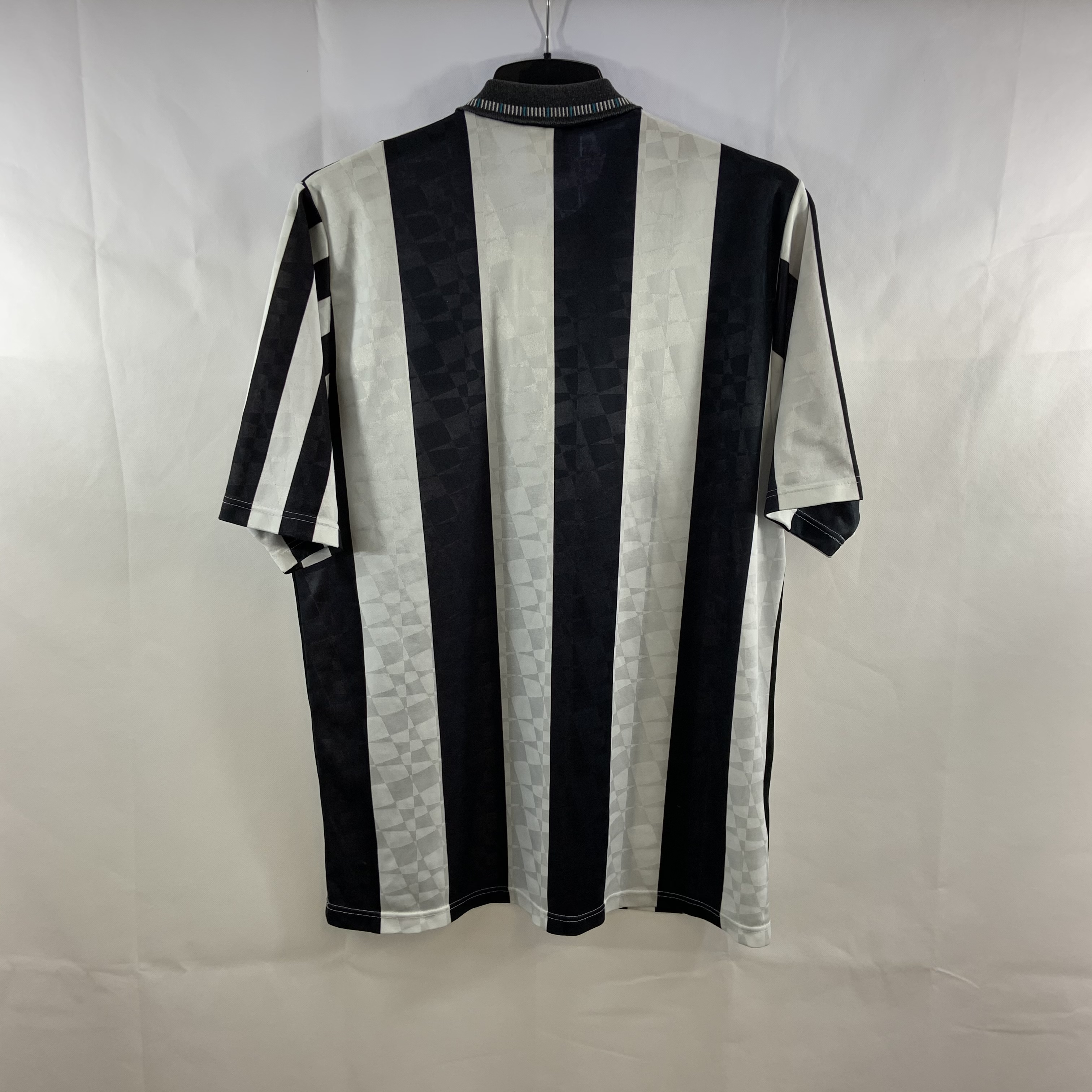 1C077FC9-C4B1-49E9-923F-0B82F5B714E4