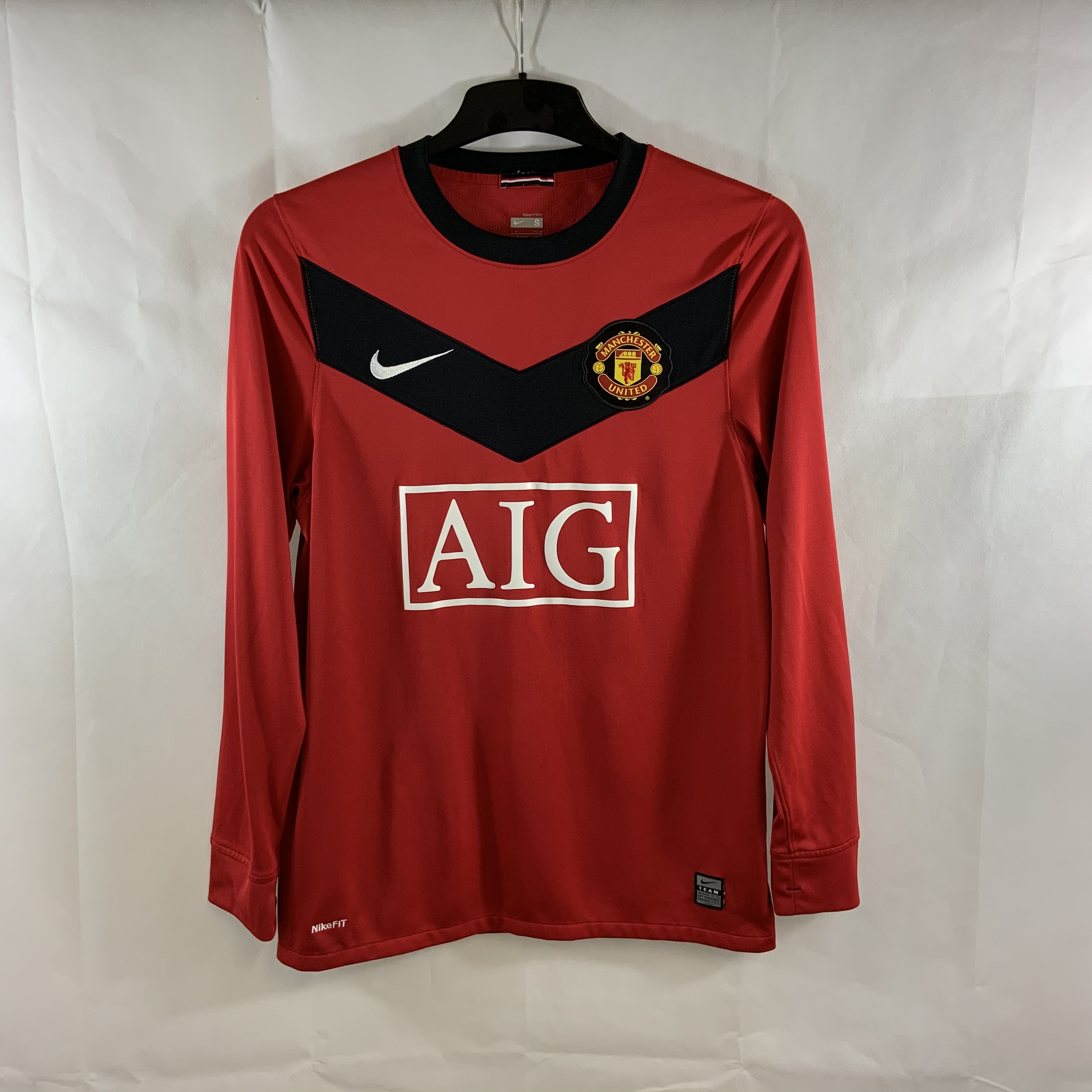 13B661C7-D49B-454D-B803-B549B44A6ACC