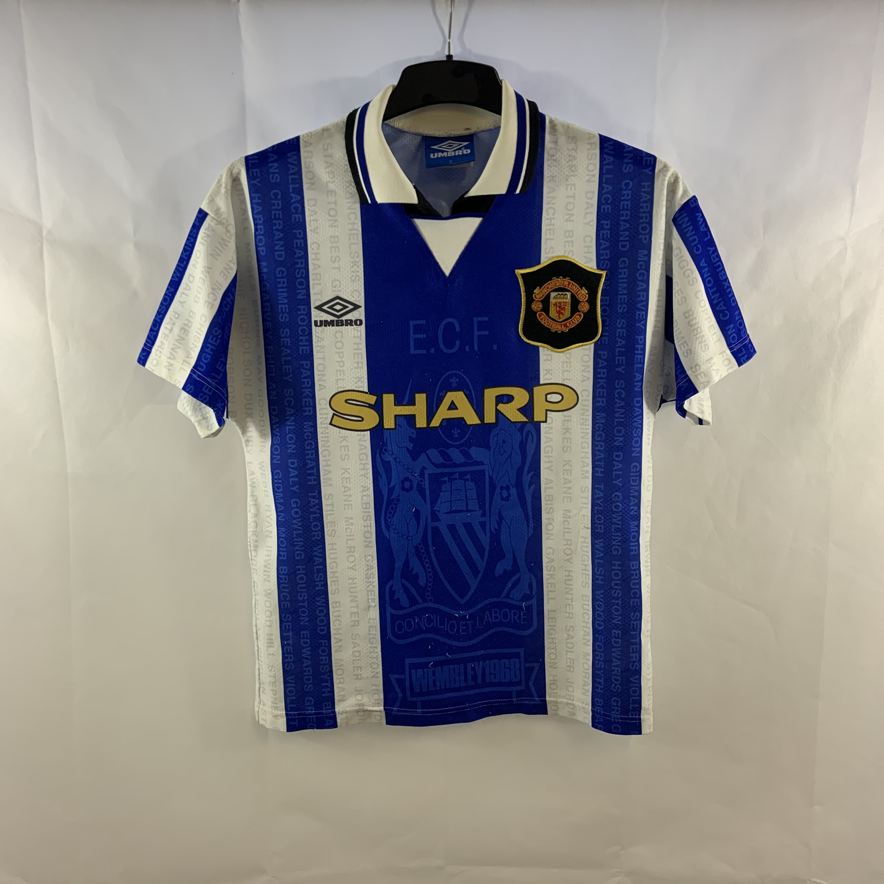 E3F317E9-A582-485C-A44F-28ACD3D43670