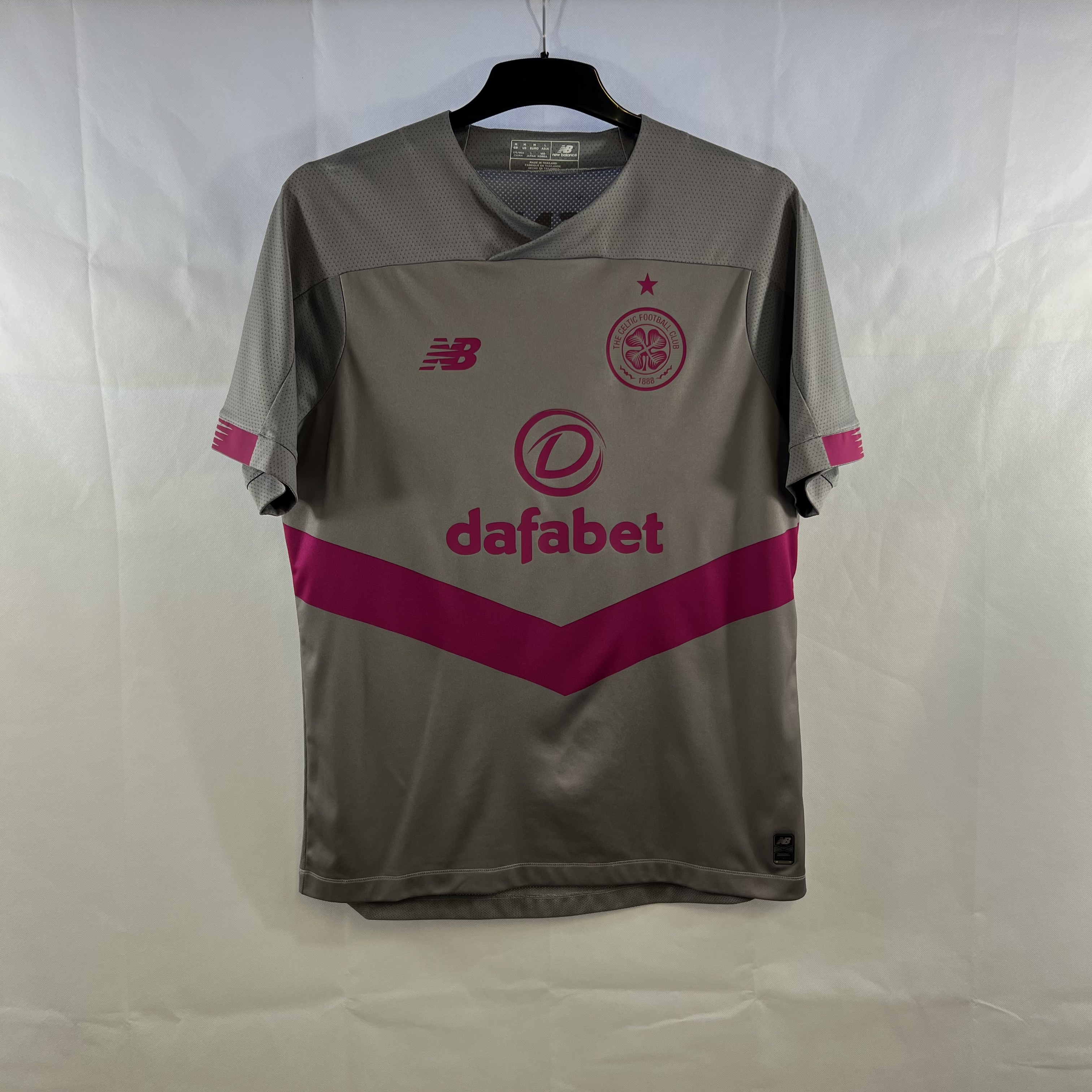 celtic grey and pink kit