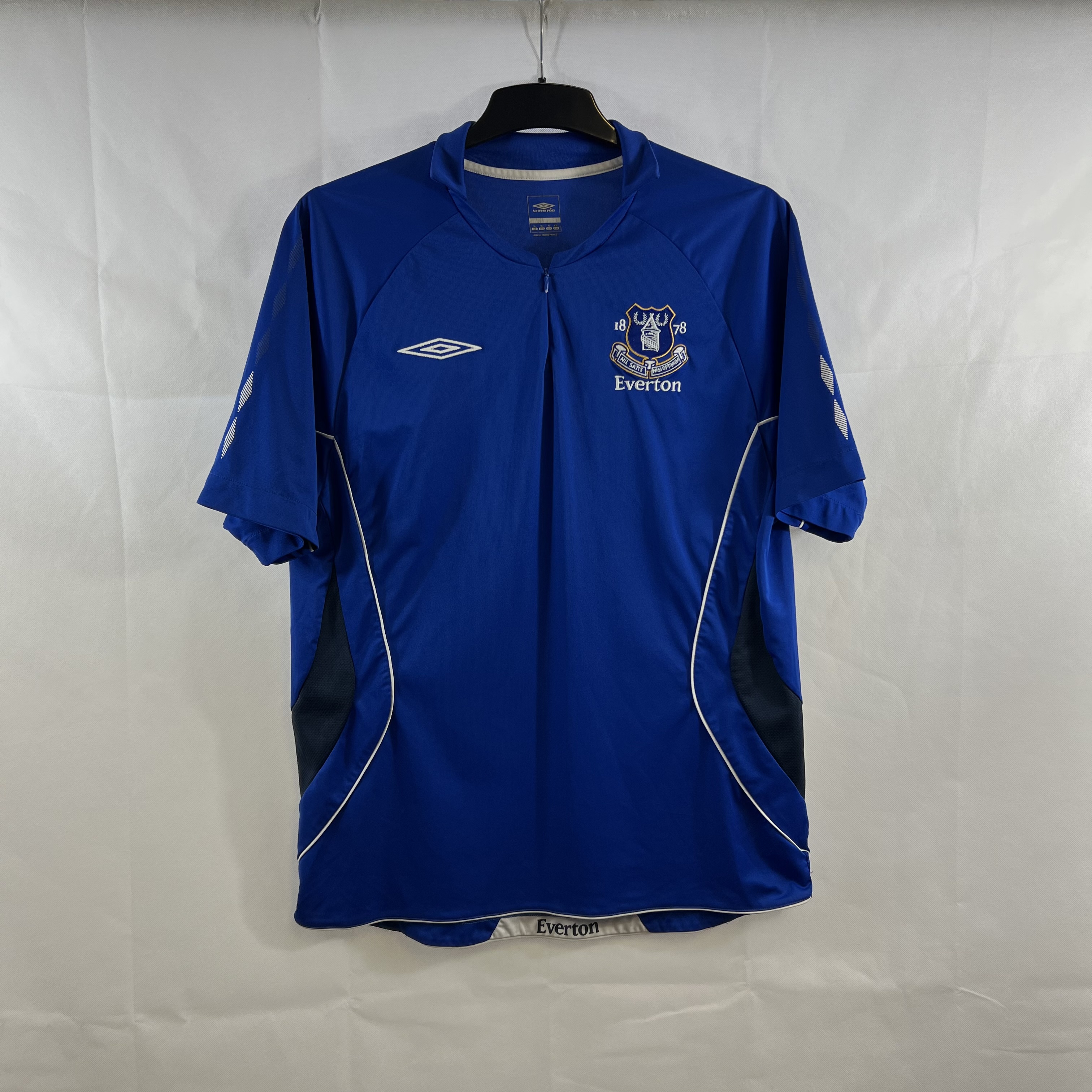 242C730D-C64A-4048-8FDF-6D58AAD23BA1