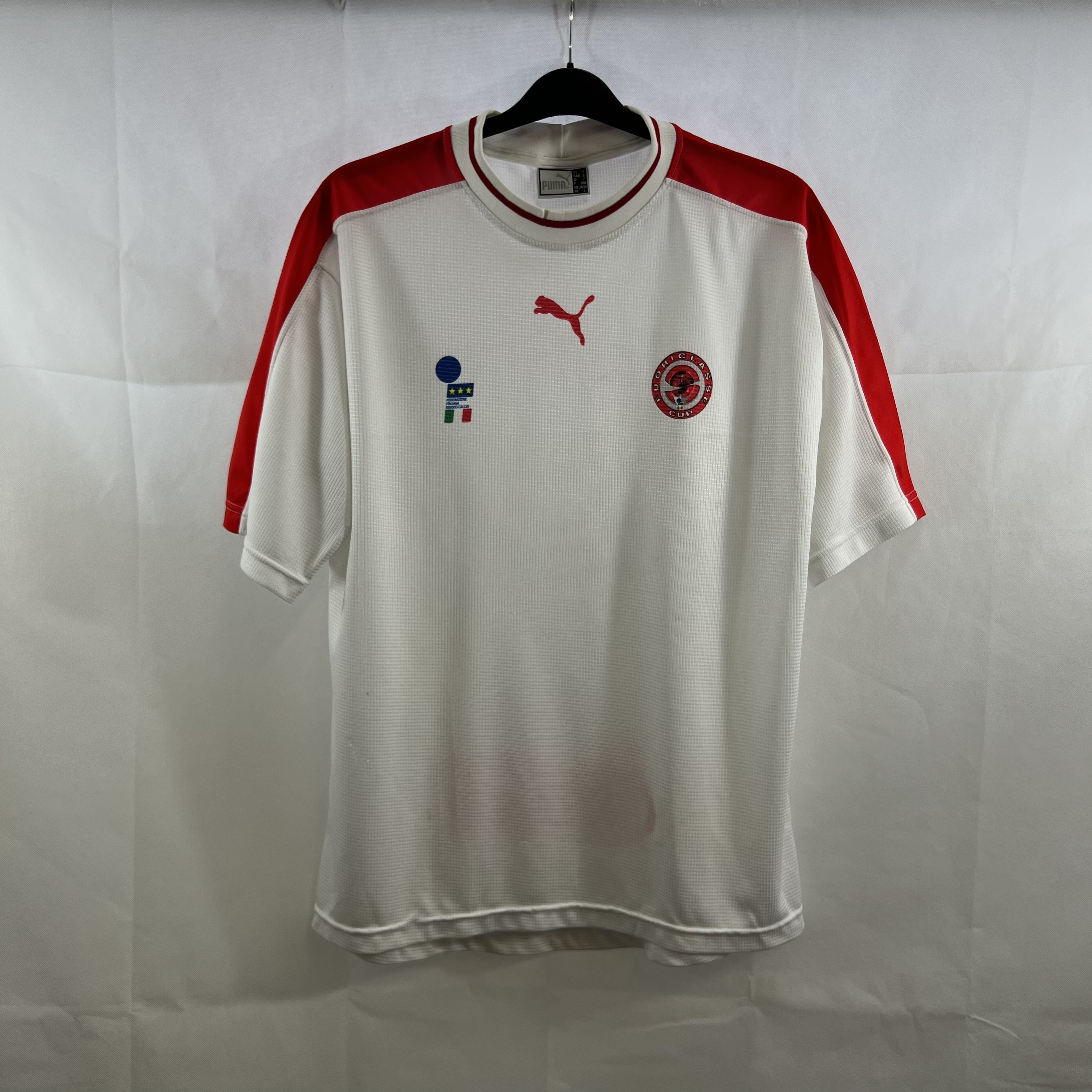 7022F5B0-E036-4BC1-8EEC-23550F7CF0F6