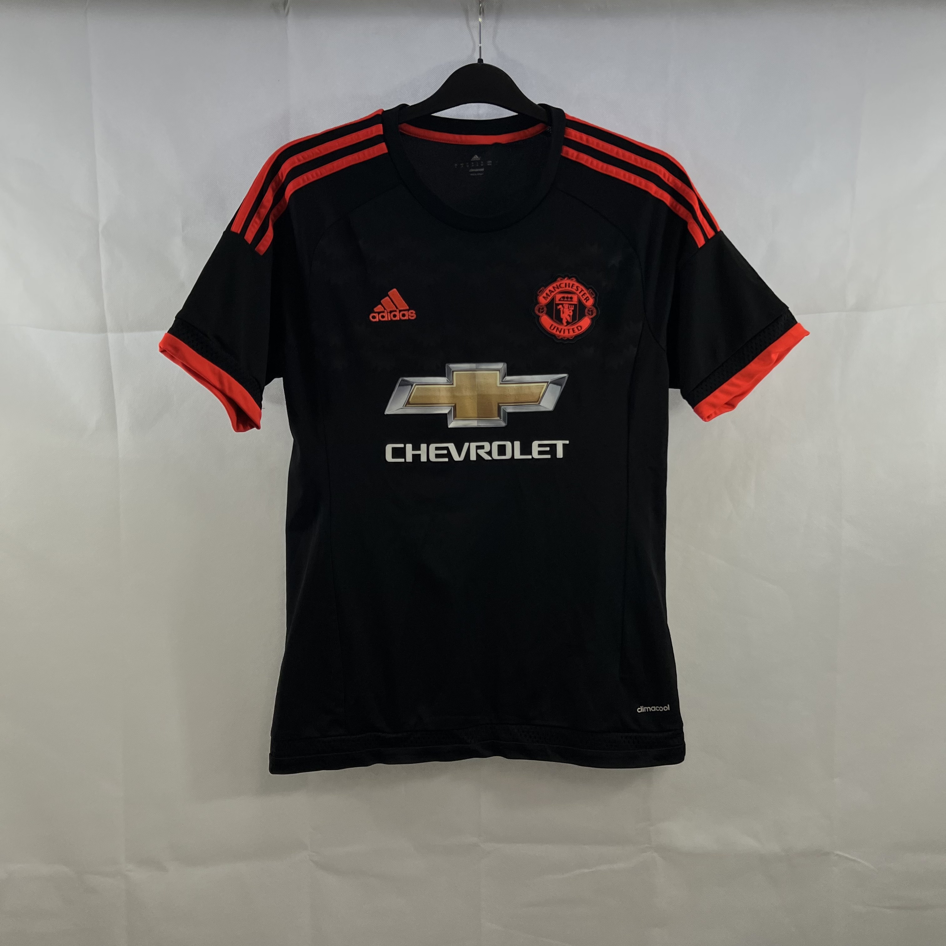 7B32CEC9-01D4-4306-A24C-4FA9BD8F37A0