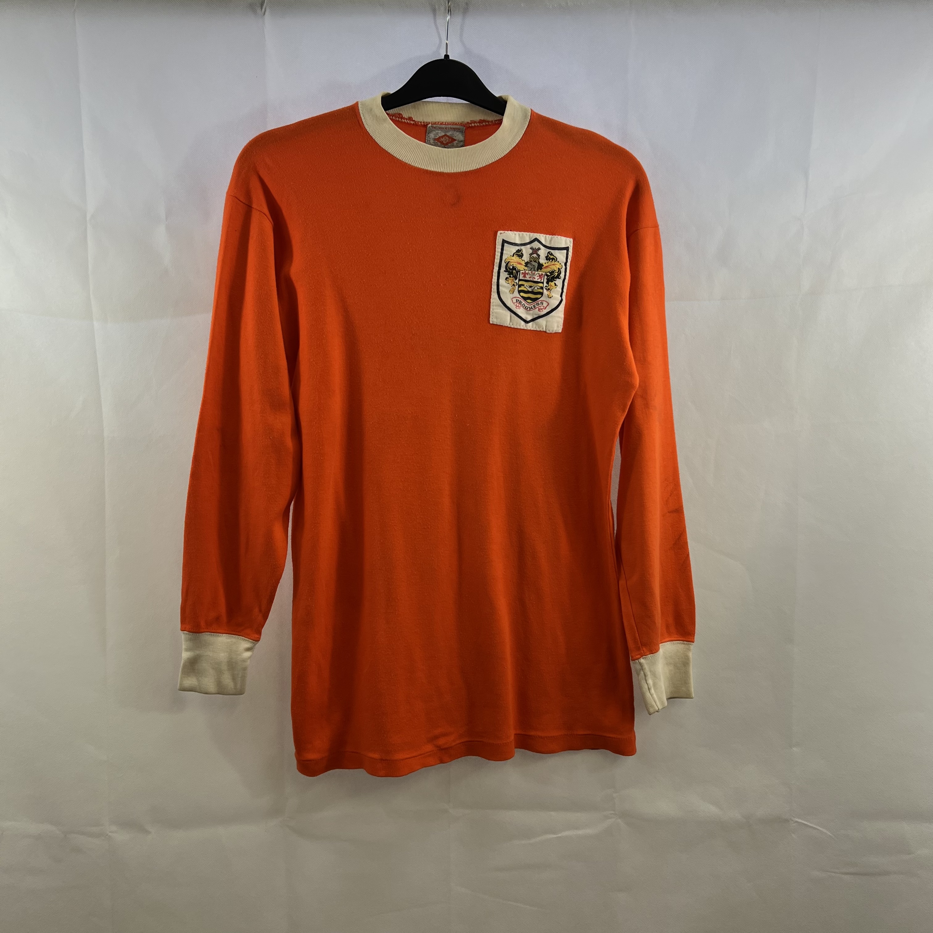 F1794306-9A46-4701-BBFC-494B14F781C9