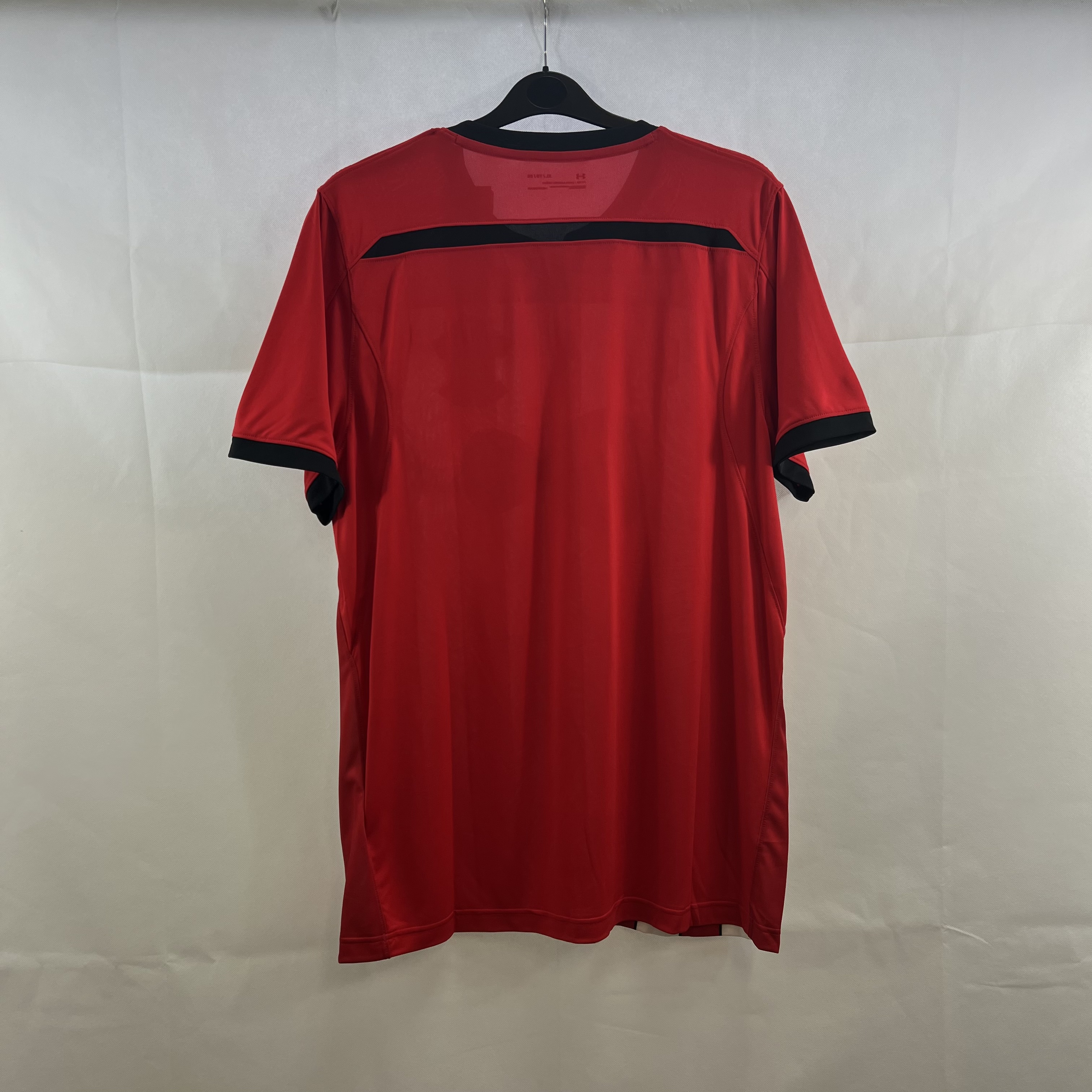 Southampton Home Football Shirt 2018/19 Adults XL Under Armour A671 – Historic Shirts