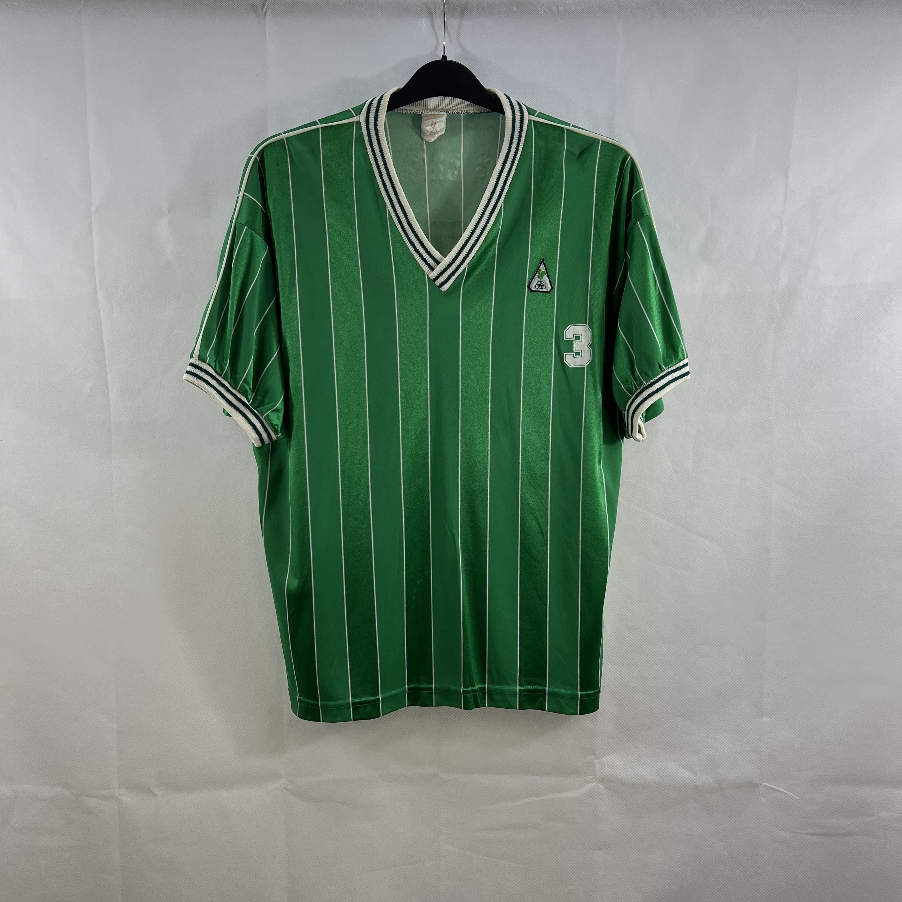 DC1783B0-C181-4159-A776-A3322838D253