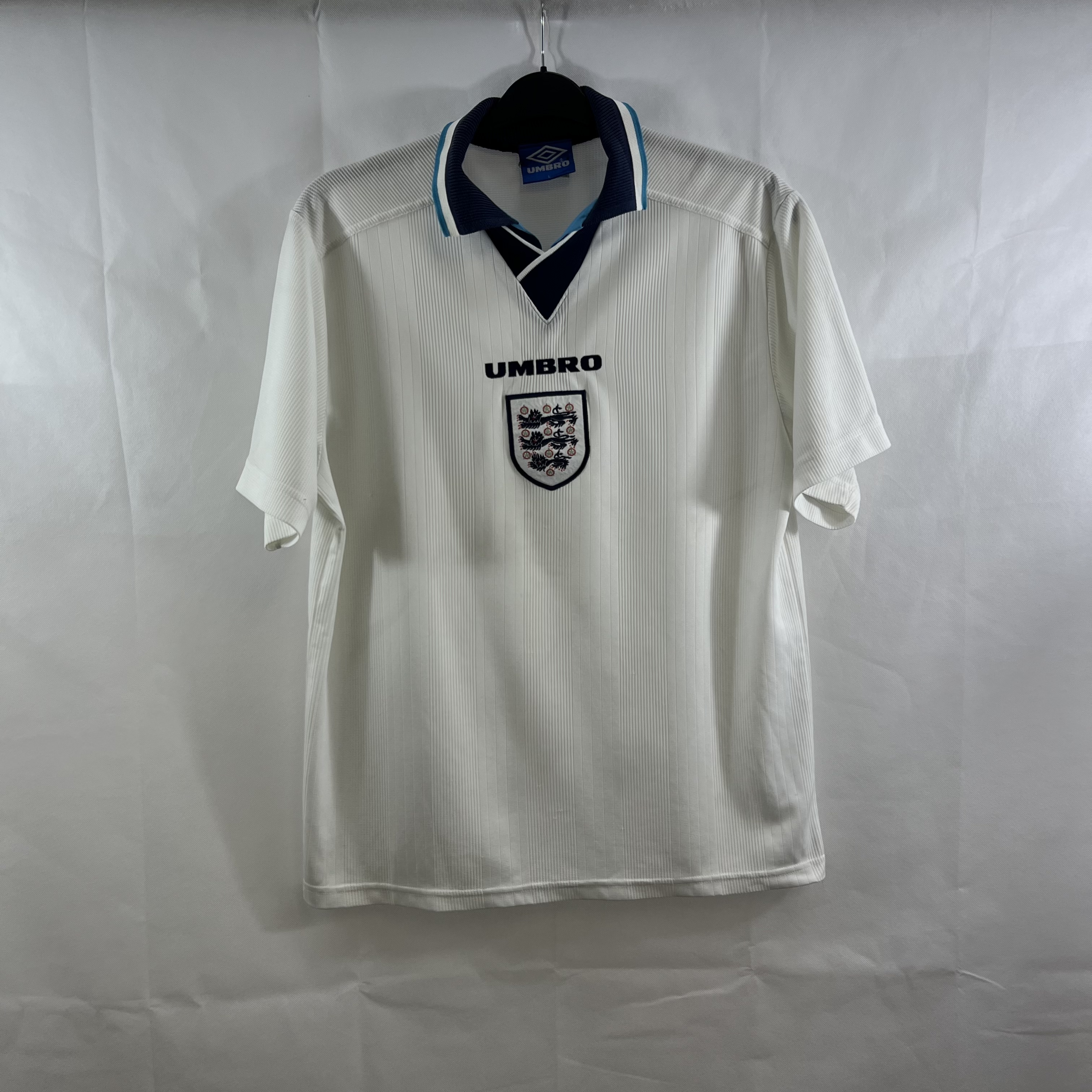 2261B089-2D86-40B5-8782-2431B3CCD19B