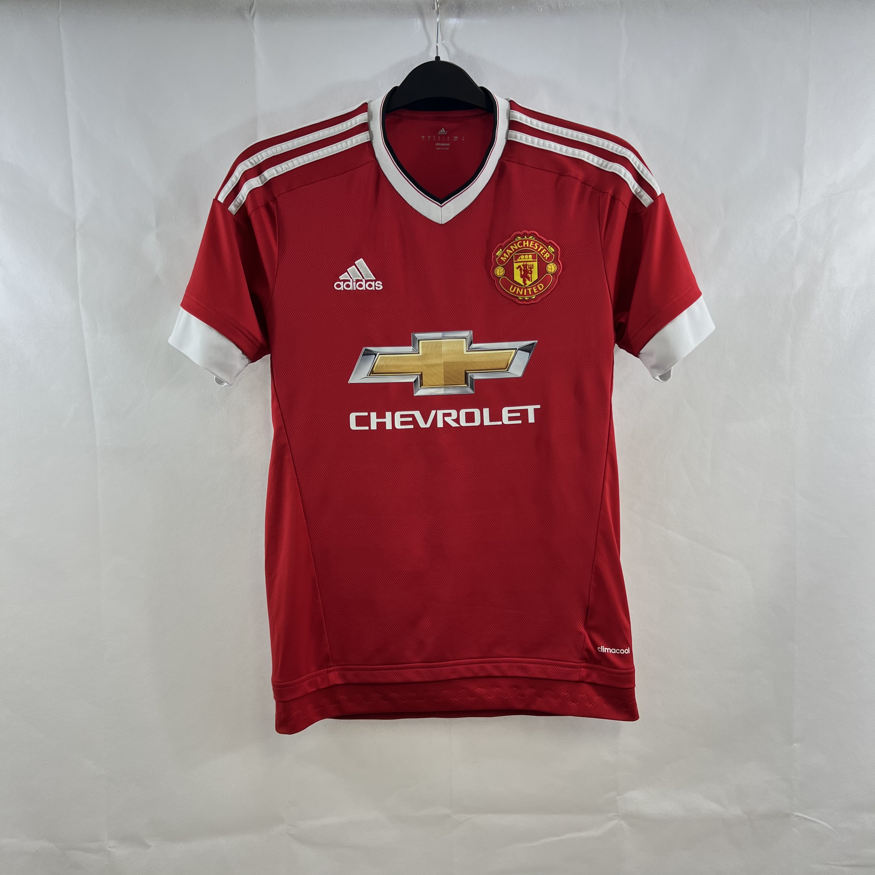 CB69C27D-04DE-450A-93F0-5A0468E7A975