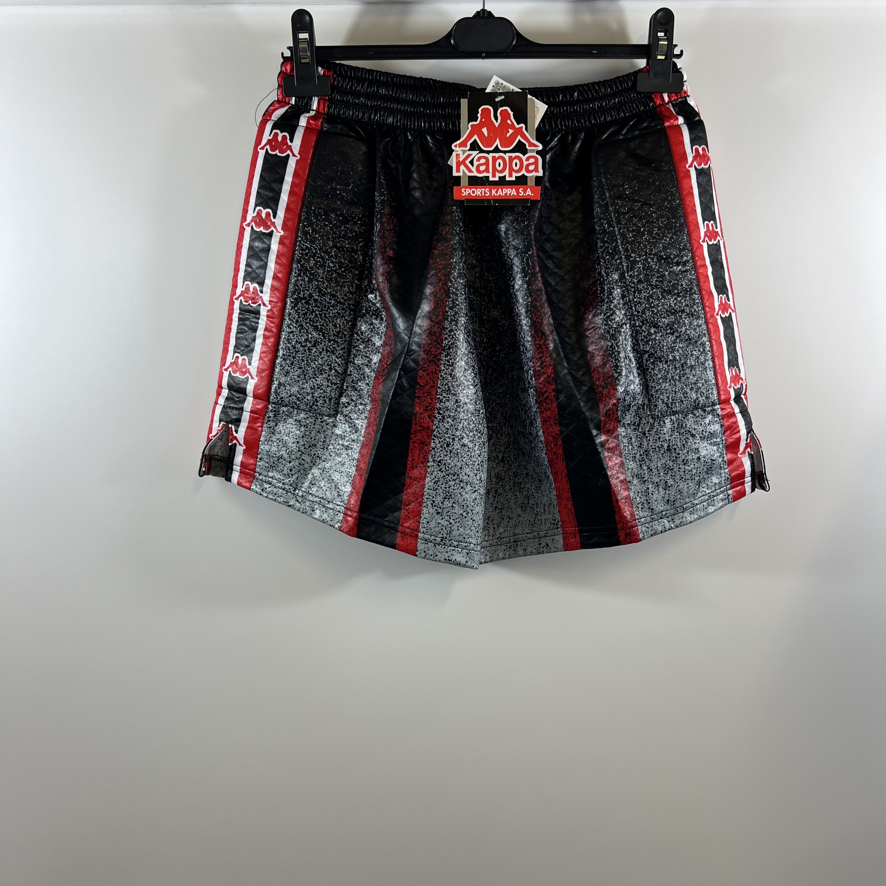 CE029DBB-89C9-4C8E-A669-970A4974386E