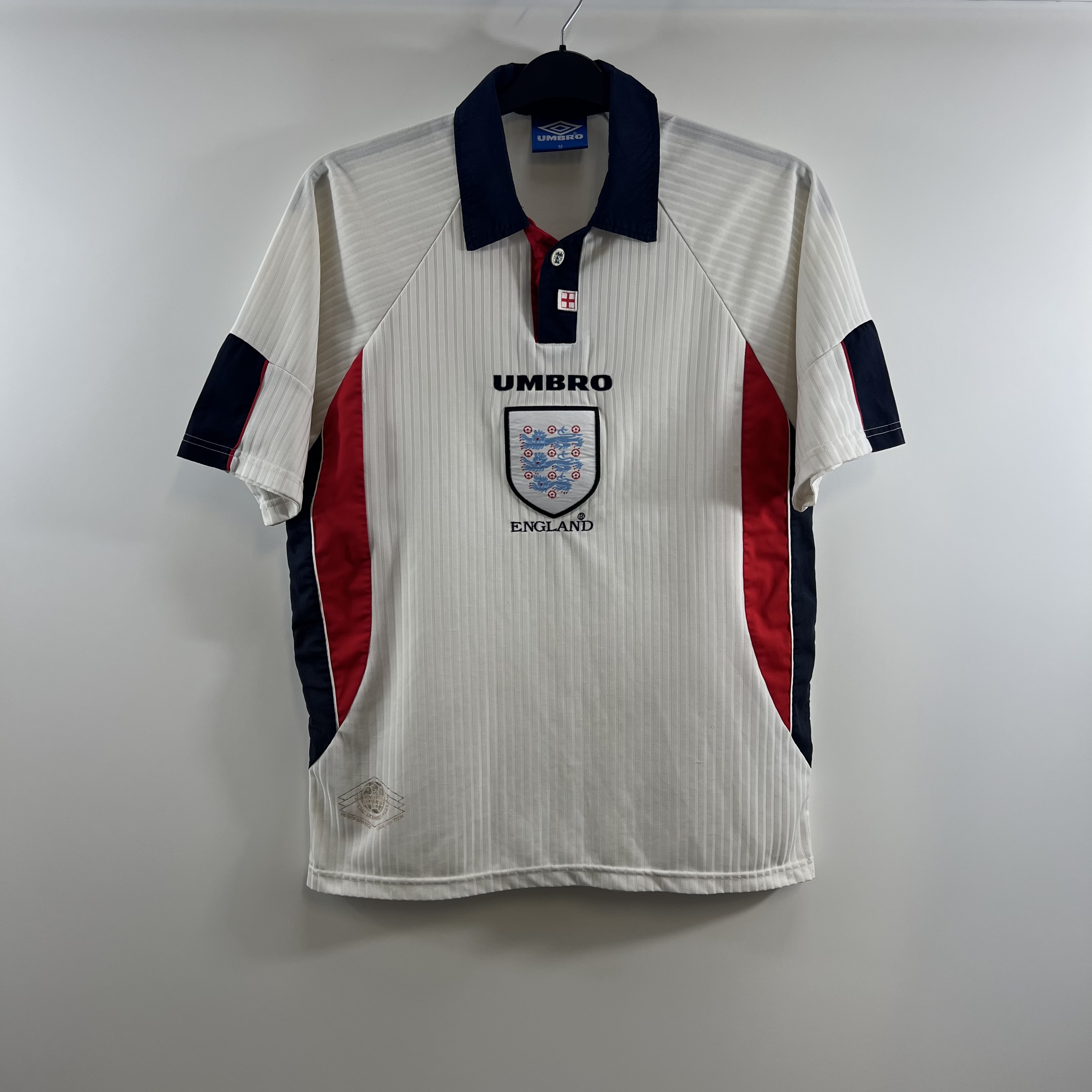 F520E4D9-602C-4B99-BF19-EC01AB424C2D