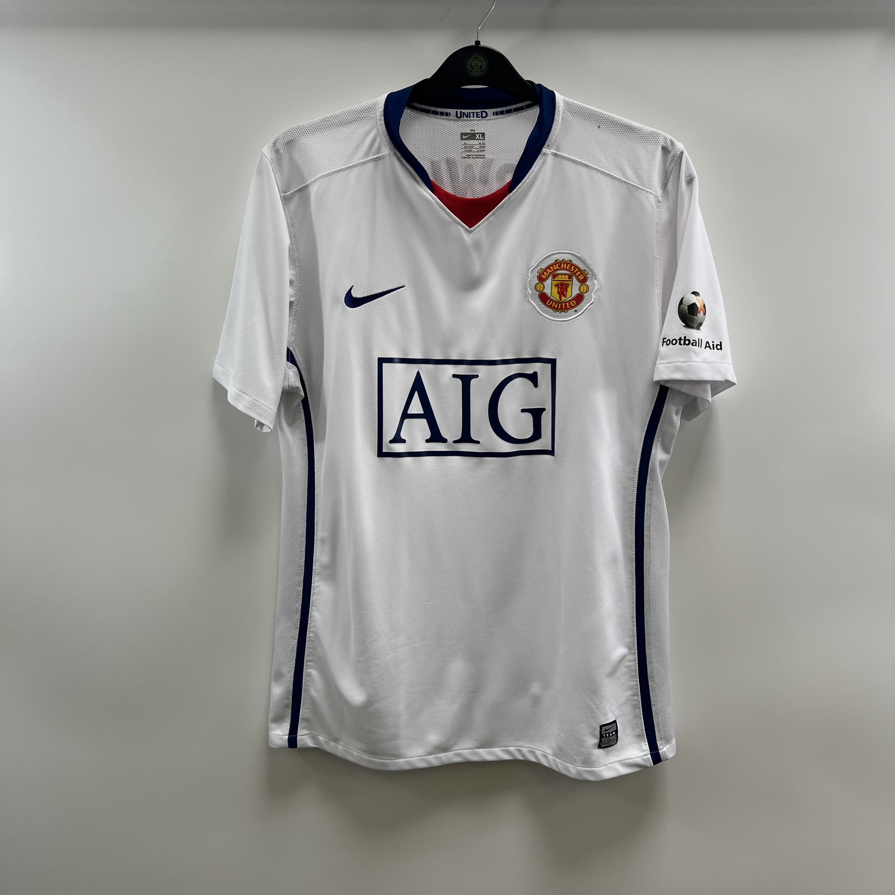 835FA294-2A8C-4455-BB51-BBD6D5A444BF