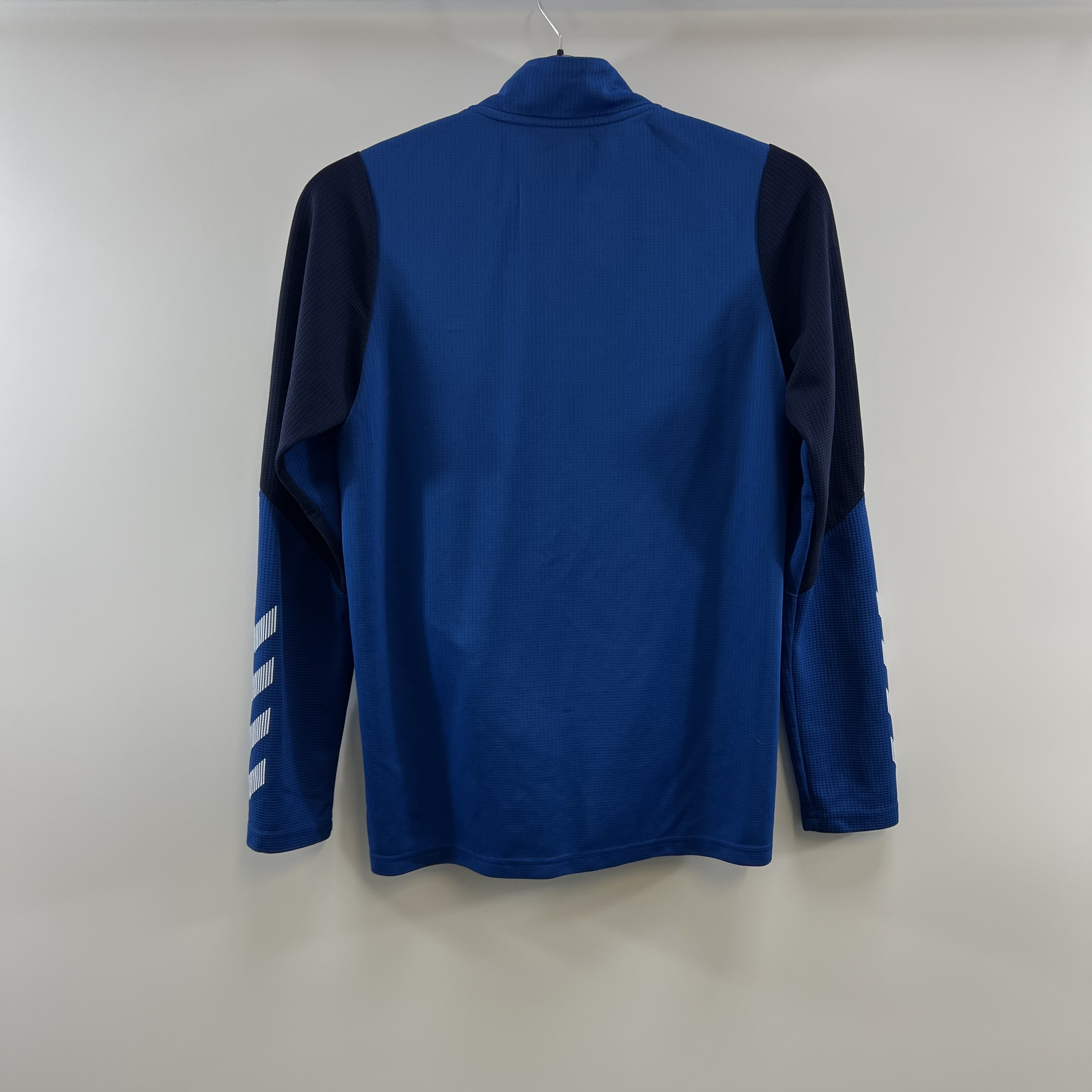 BD208274-944A-45C8-BA31-CEFE1E5F0CA0