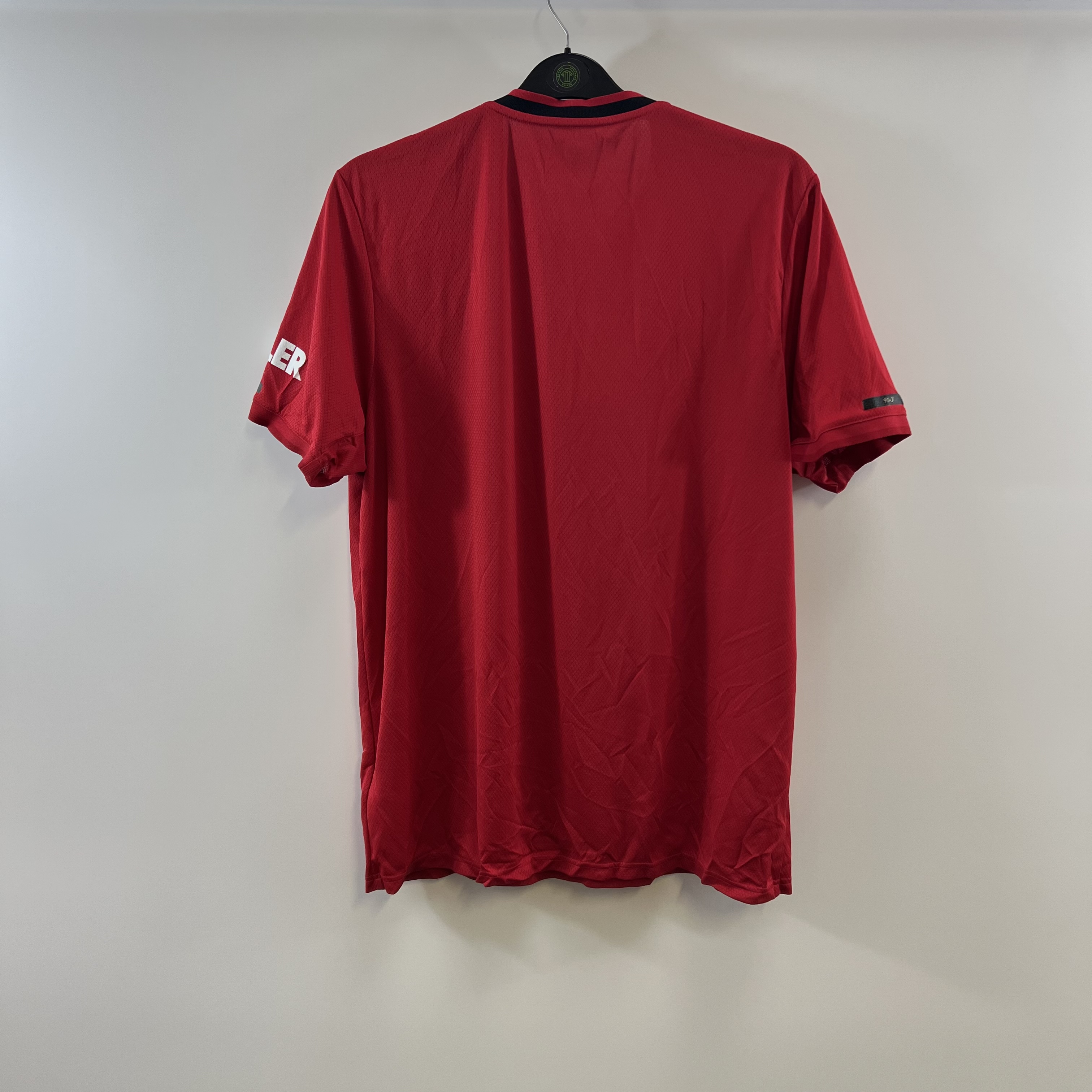 8640A030-C017-4A9A-BFF7-AA5C7F5EE66C