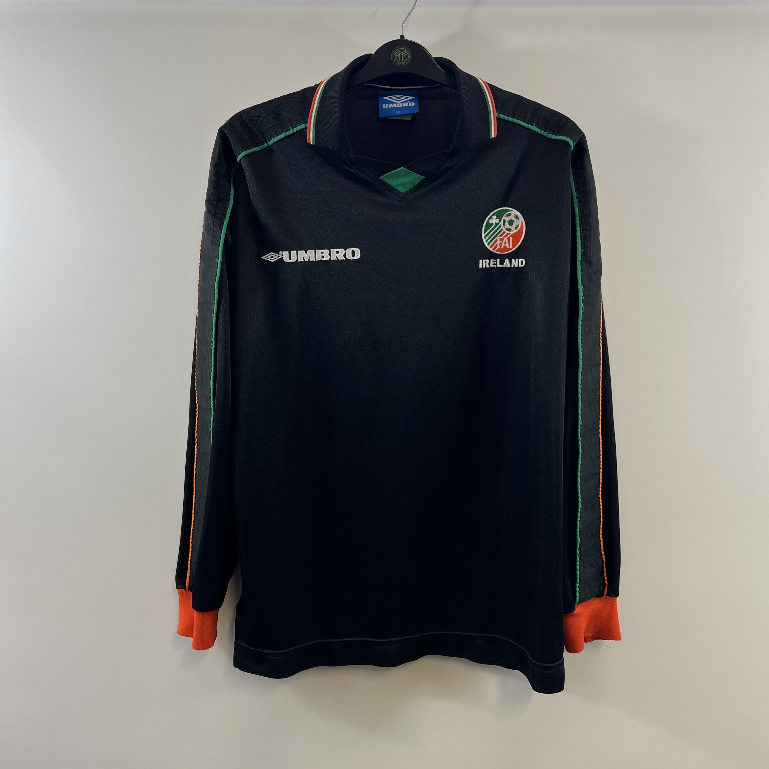 D36CD6A9-E6ED-4FC2-8852-4238B8B1CDF2