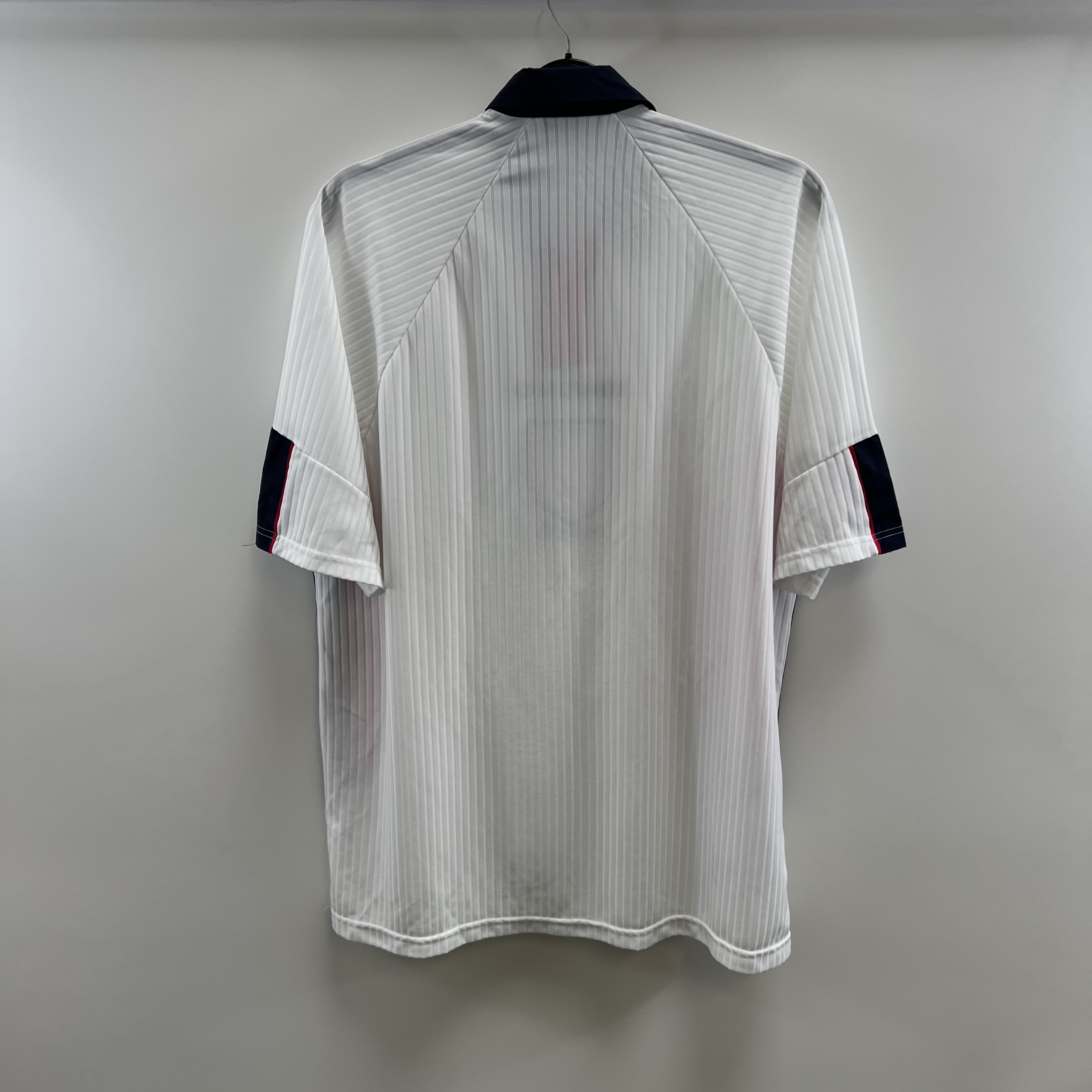 3C62AF5D-A32F-4260-875E-E6295EA9F7D4