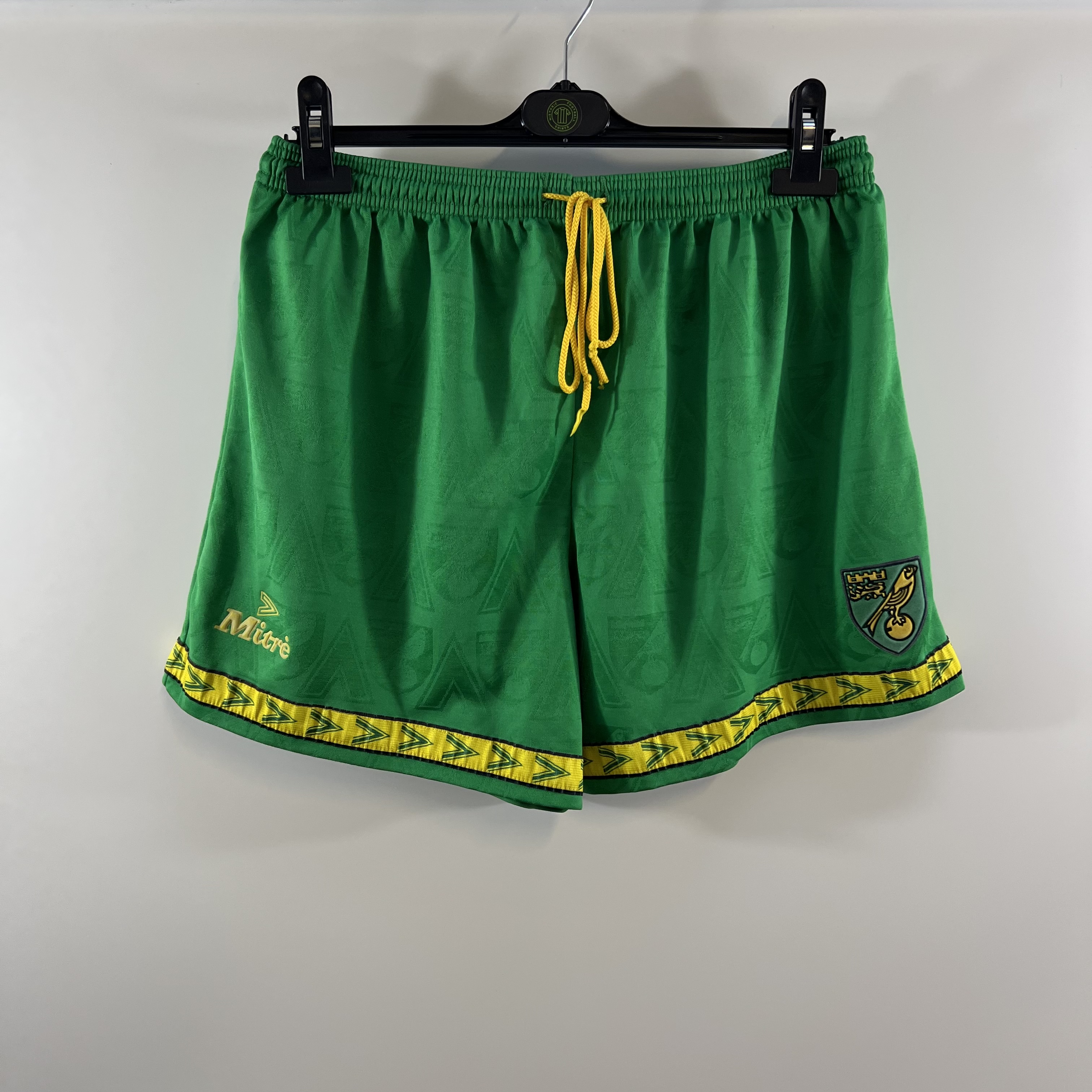 611D6FEF-E269-471A-BE3F-F7C64677E168