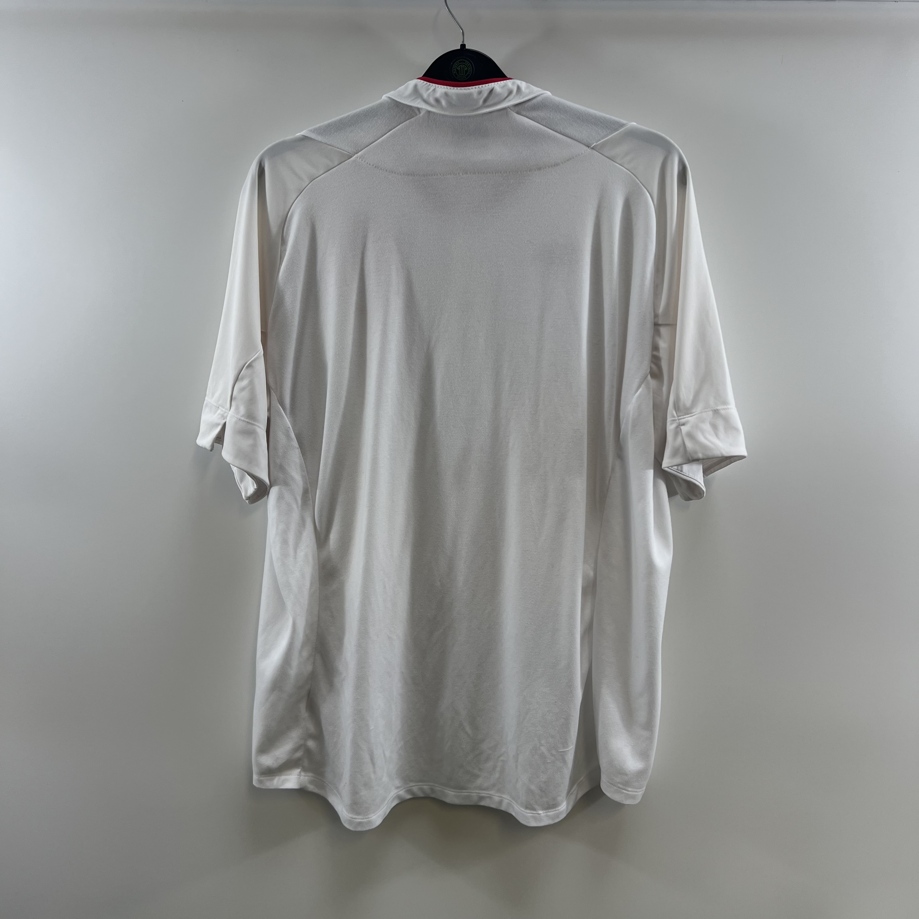 8F6FCDB7-E060-4FF7-A64D-8D6A053E0C3A