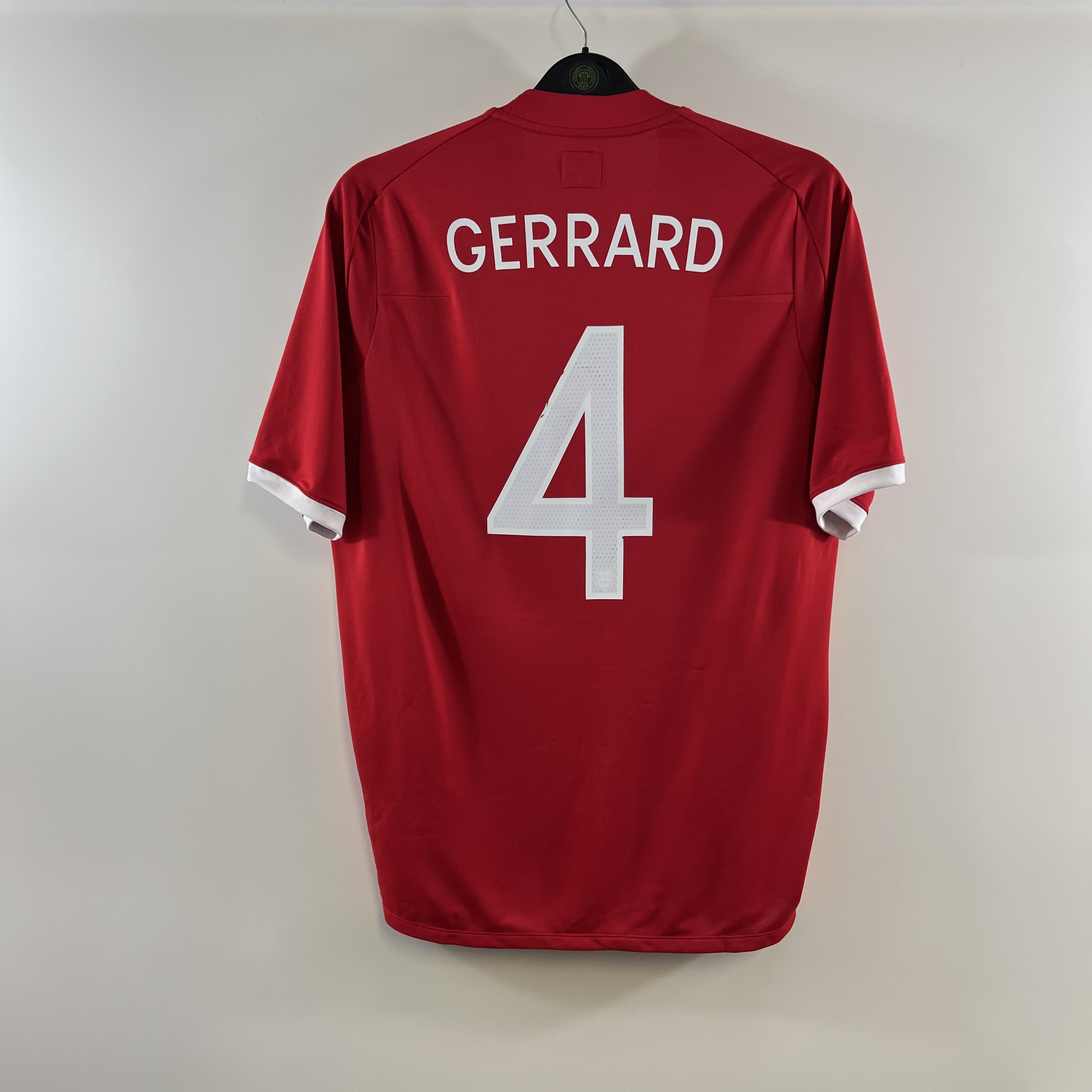 D9C5E0C0-4C0D-4498-8180-B3BFAD6D088D