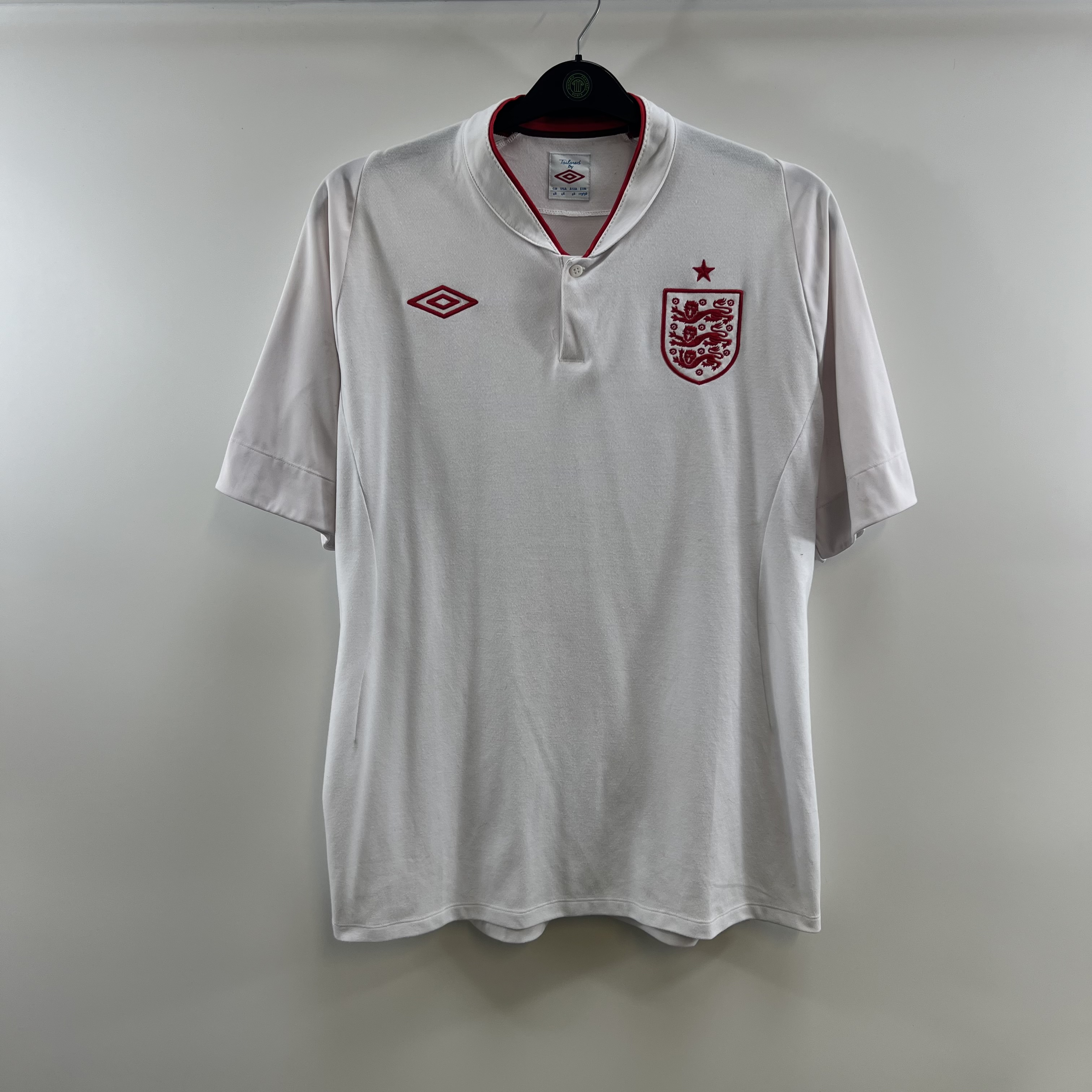 E2332302-98FF-4A49-AECD-AE5C3C1F35A7