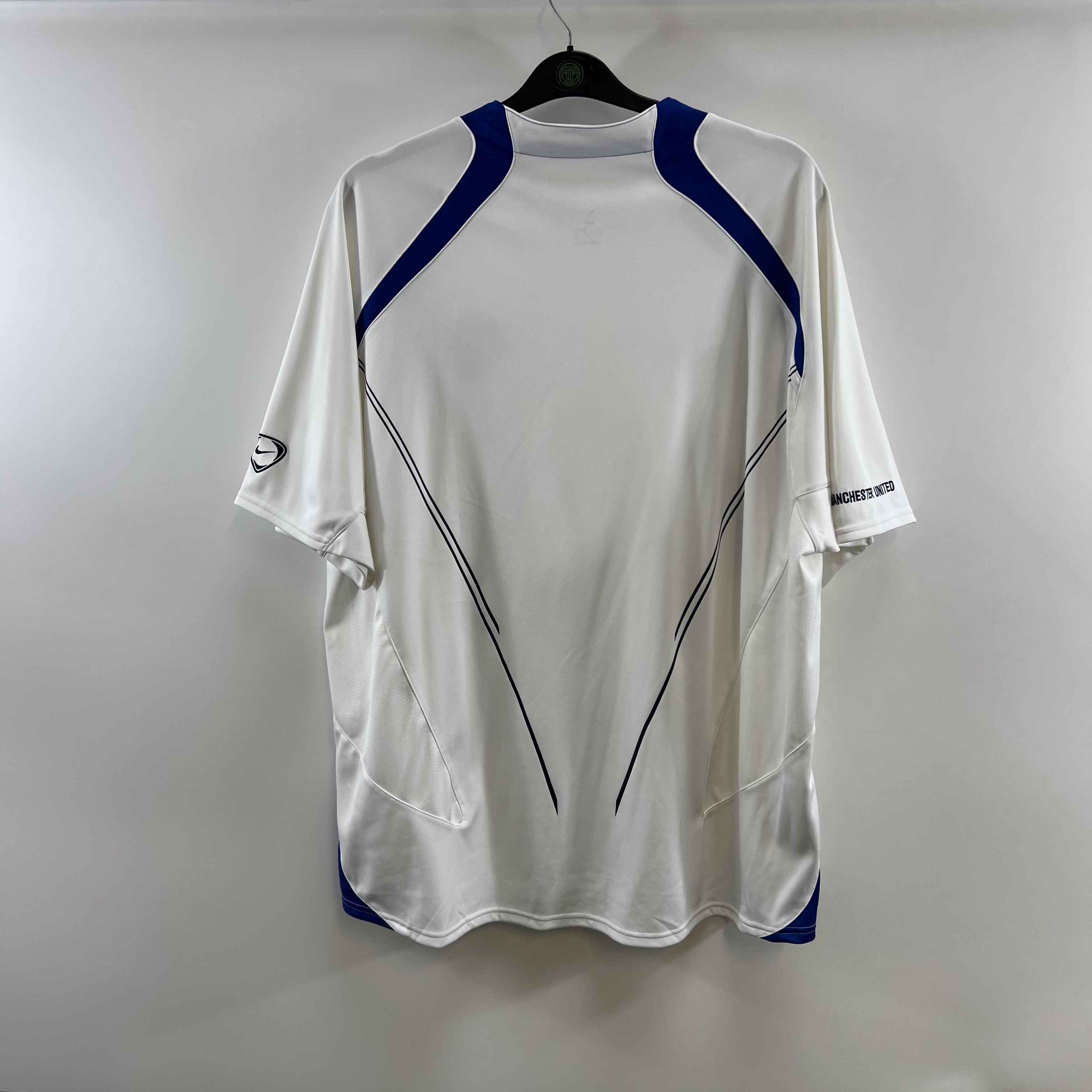 00164DC3-E0A0-4464-A1D7-AF7E2DD1C5C9