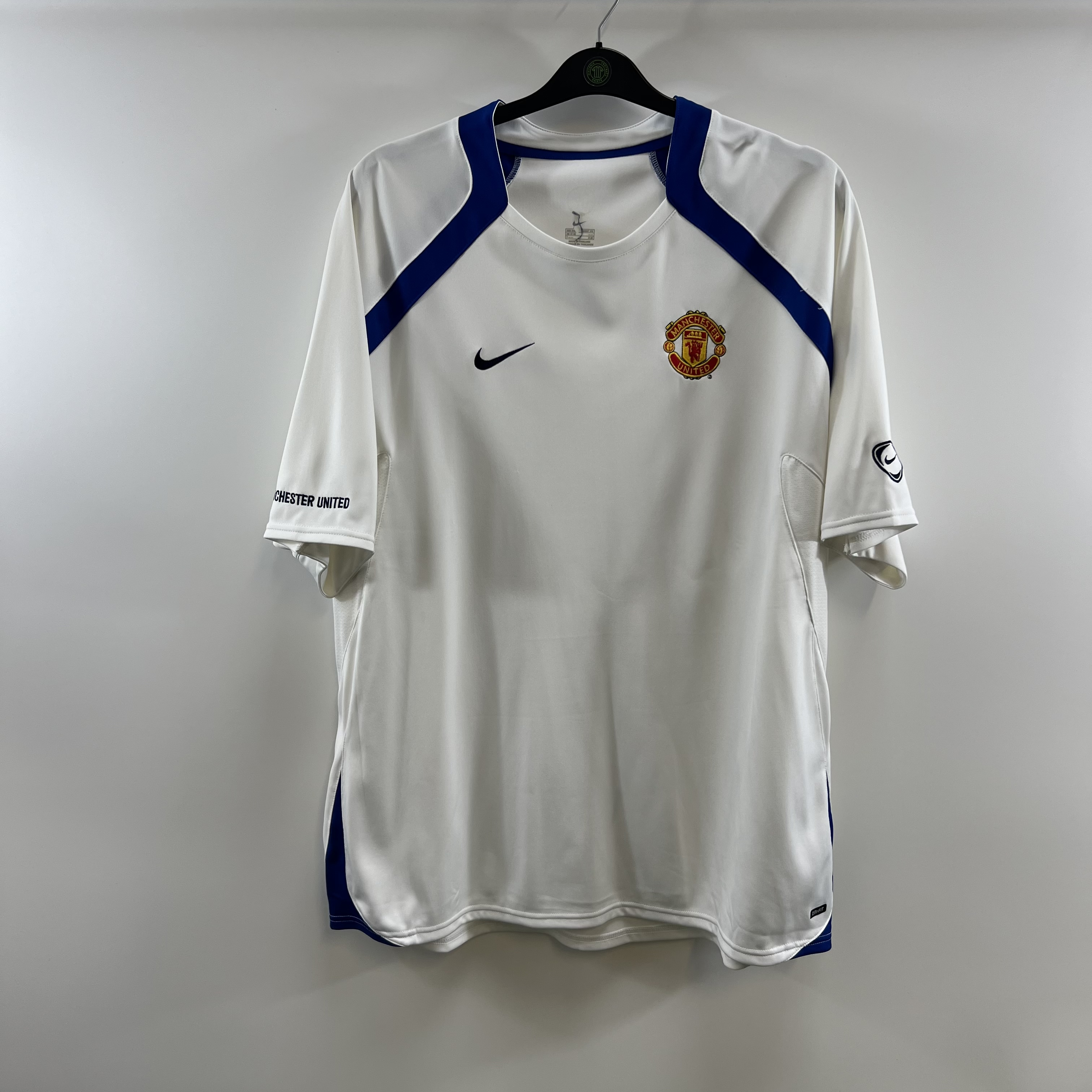 98132DA8-1F7F-46F1-832A-0B56C552CADE