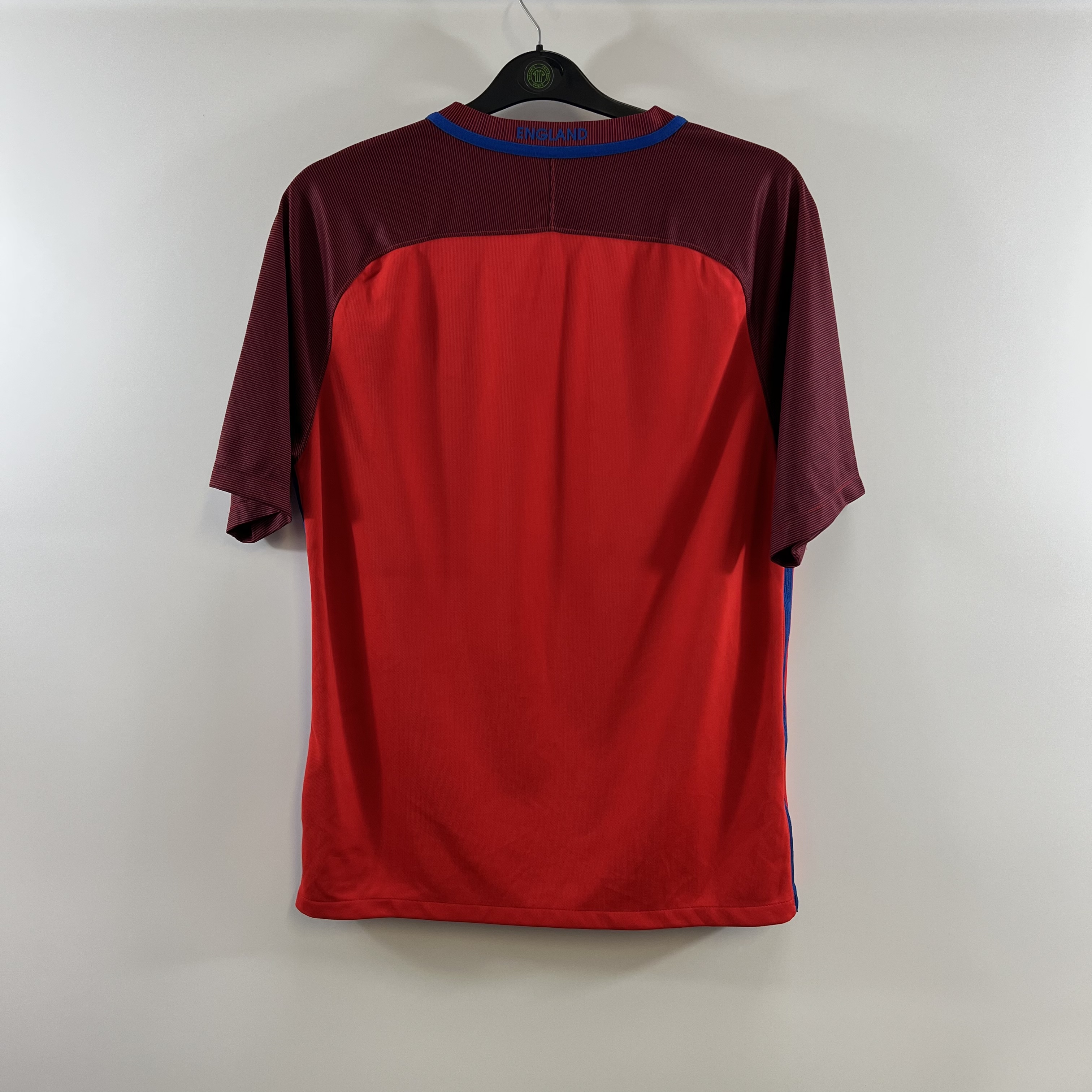 D6FBF0DF-459B-4E71-AB27-1AF4108234D0