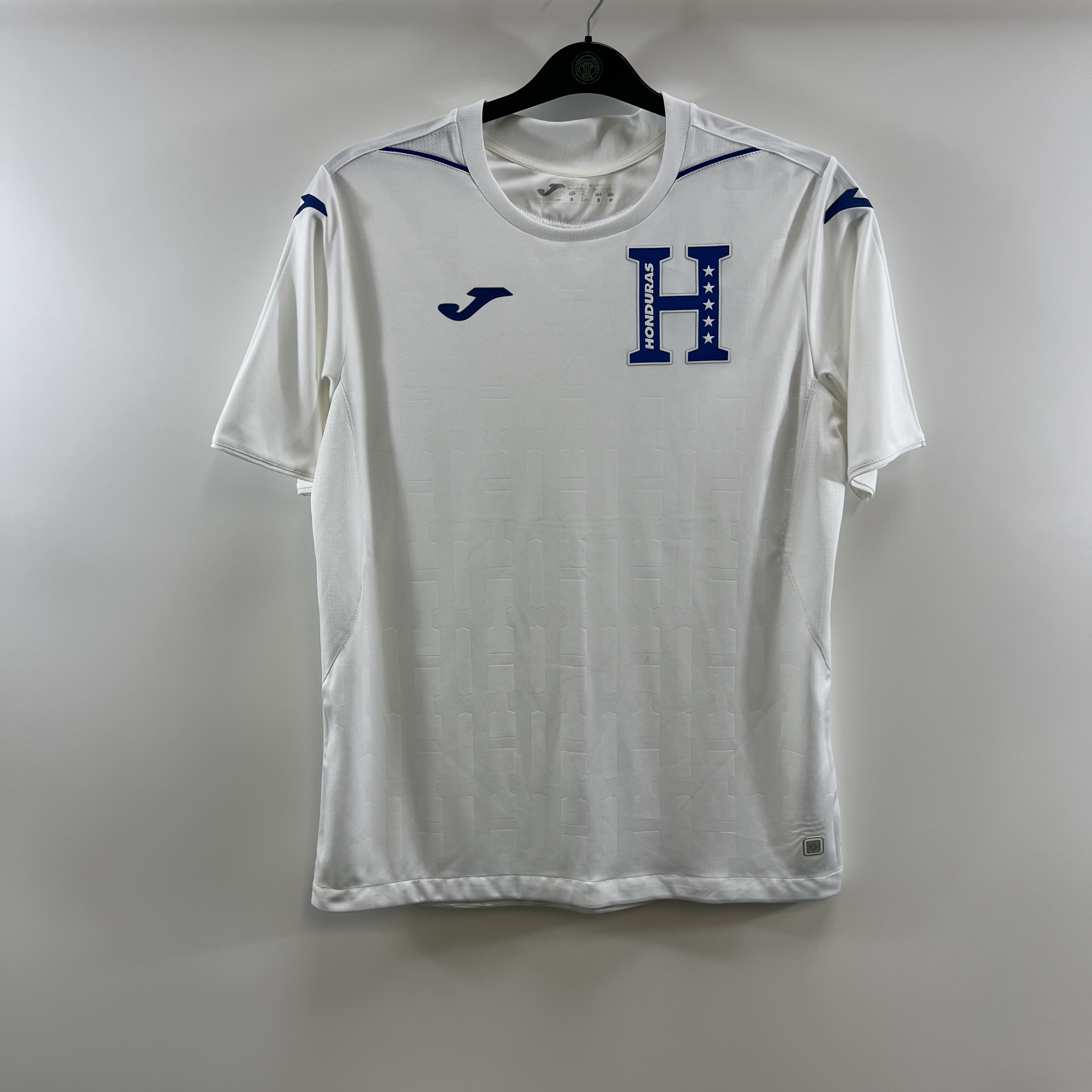 1201F9D5-9A54-4DD1-B8F4-0D8ED40079E7