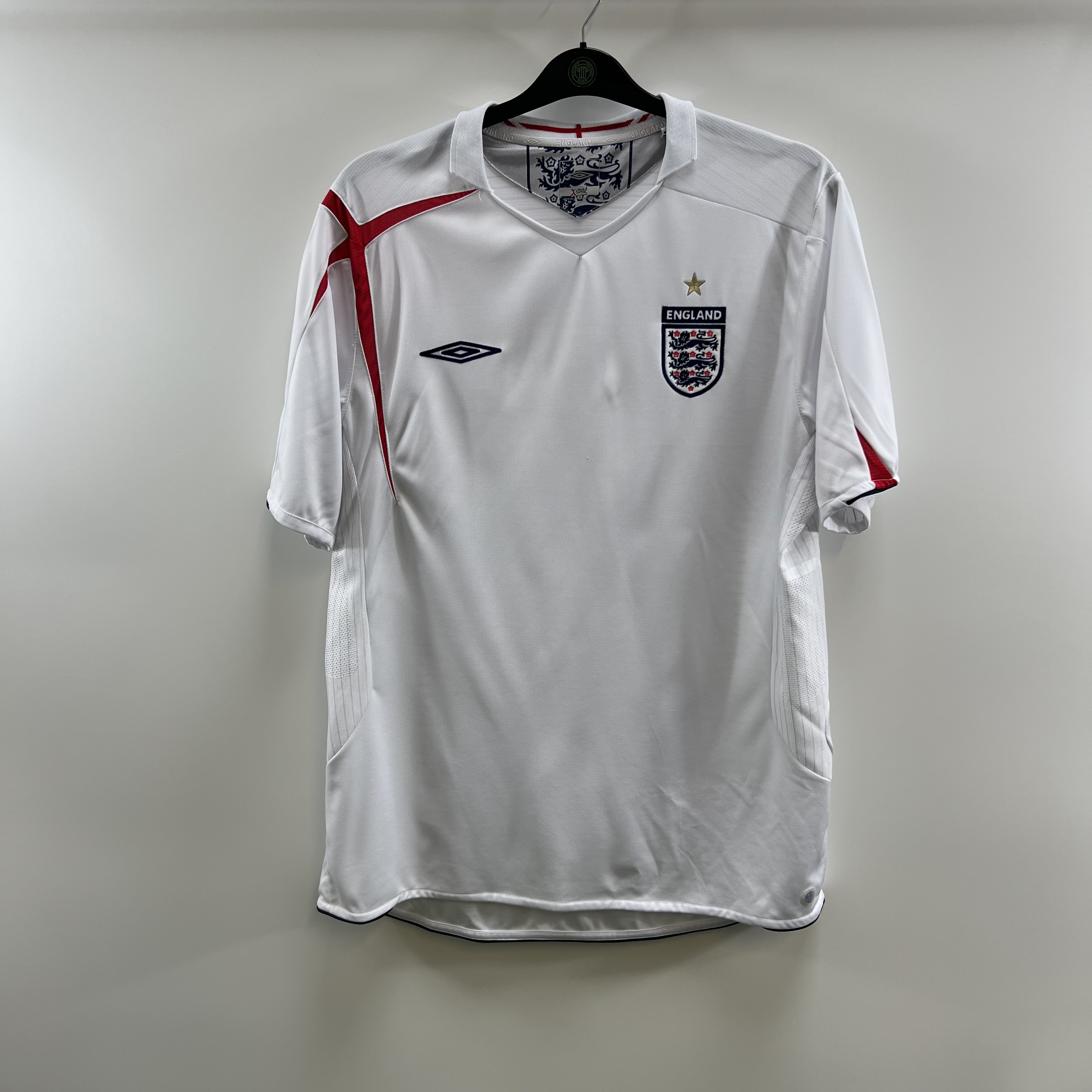 6D495AD2-1916-43D6-8E33-CFF66BA1768A