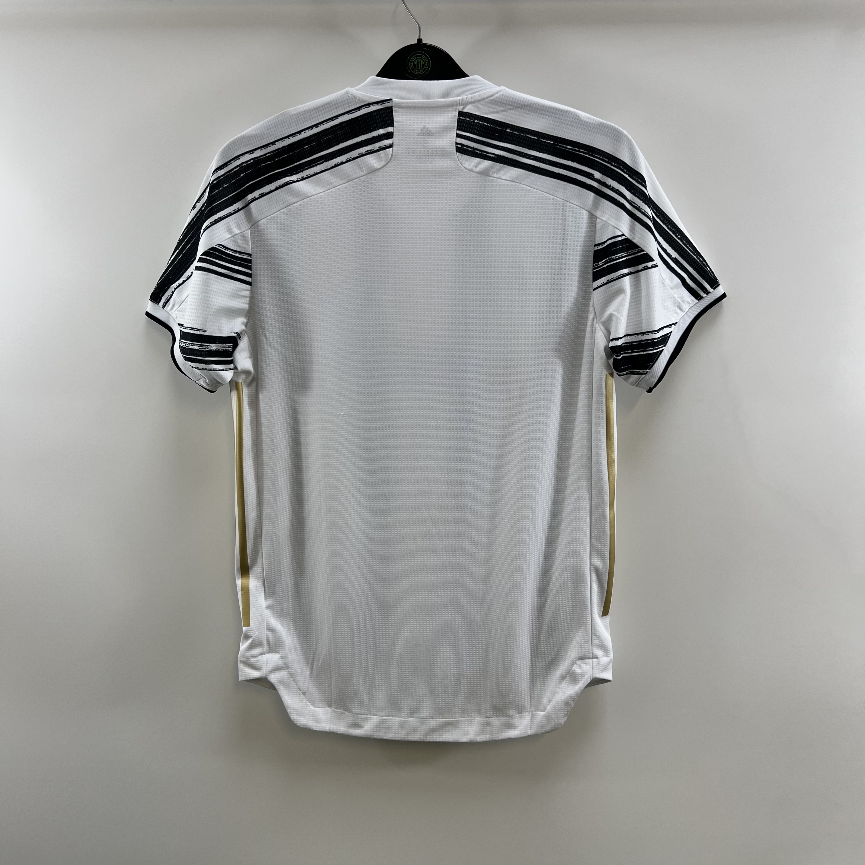 7210D988-E5E0-4927-80D9-EED7DB50790D