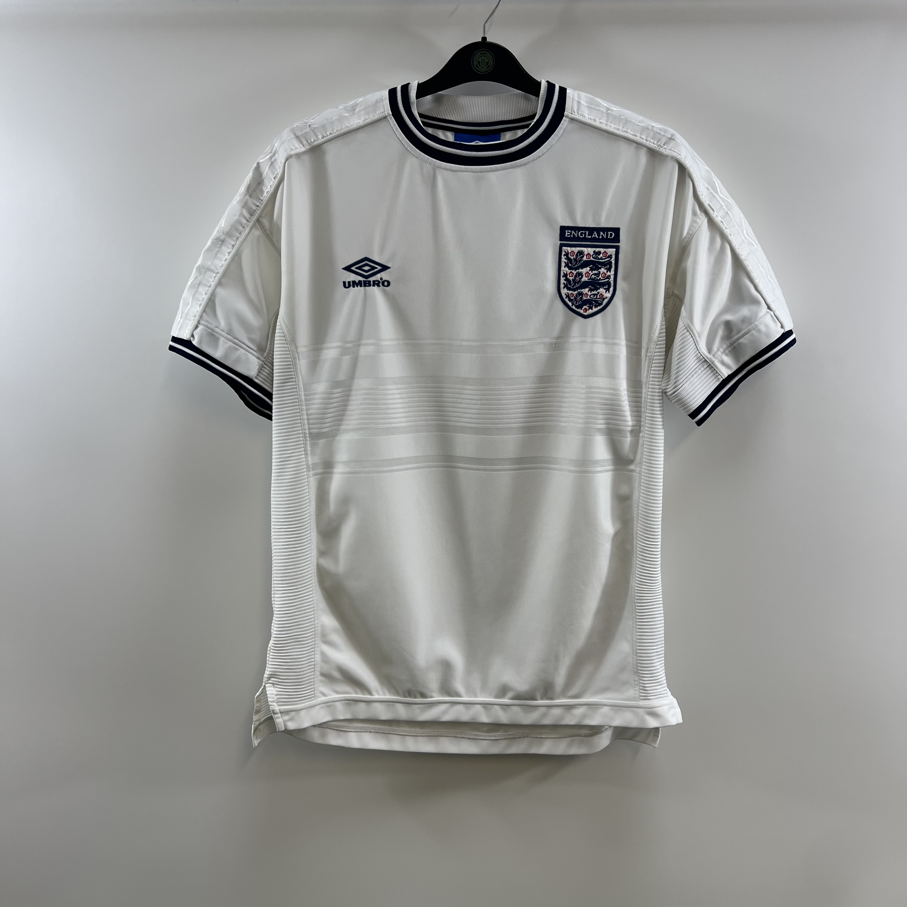 9BA5DB5C-4C7F-451A-AACD-62858A02C4D1