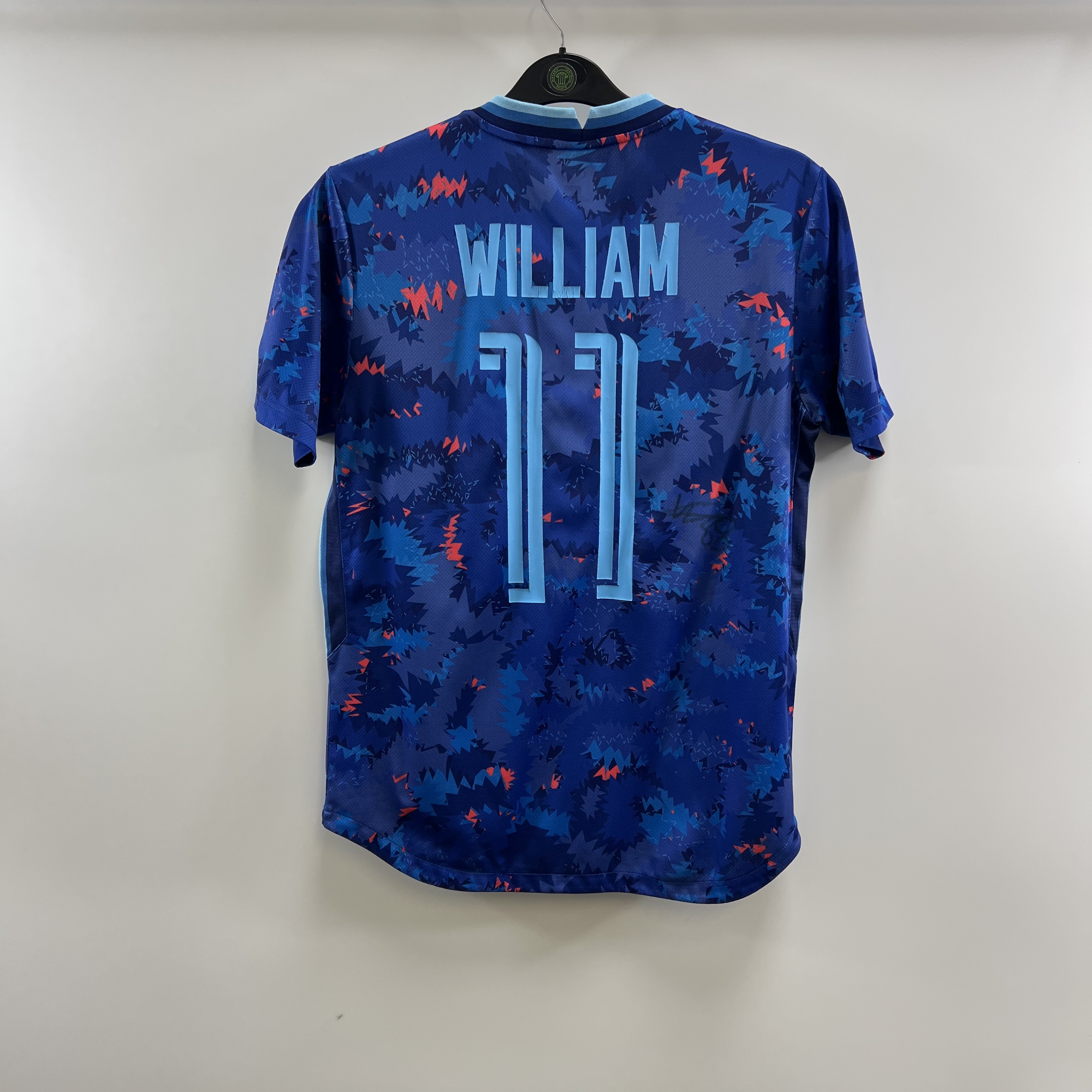 A9C1A543-37CC-450D-B8B8-99701AFA114F