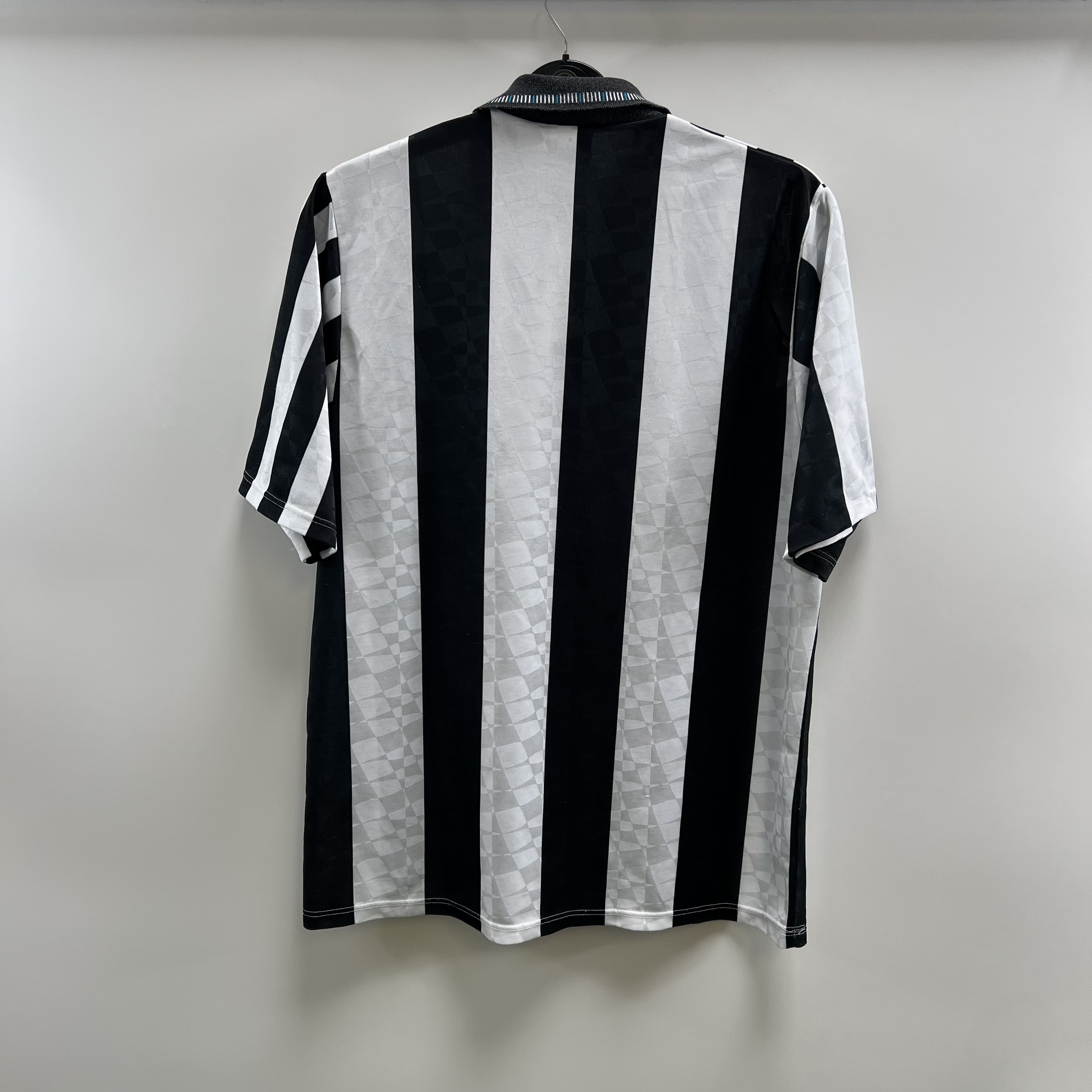 D69CEF7A-3619-4FF6-8BE7-BFDC7C9699CE