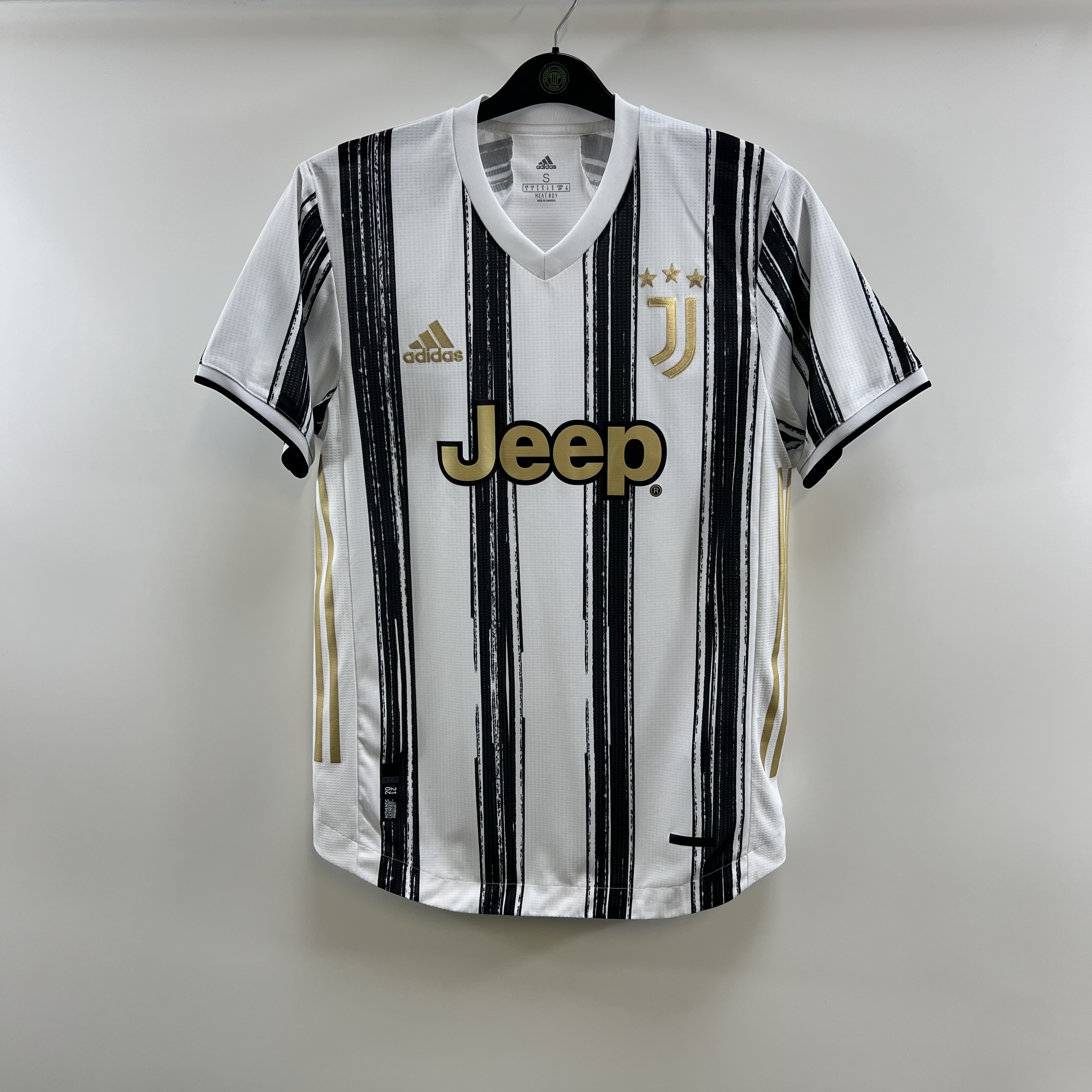 E79F145D-6816-4763-B364-253405B05202