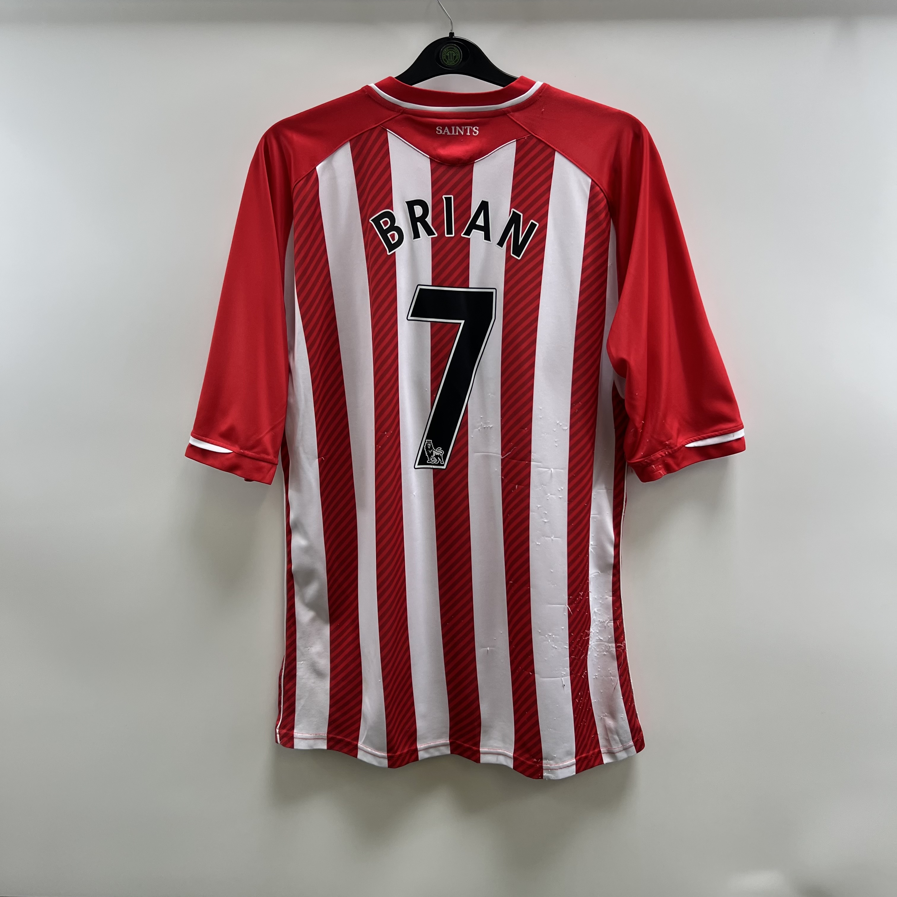 1E2993F6-CF58-4F2D-82B9-FAFD44AE13C8