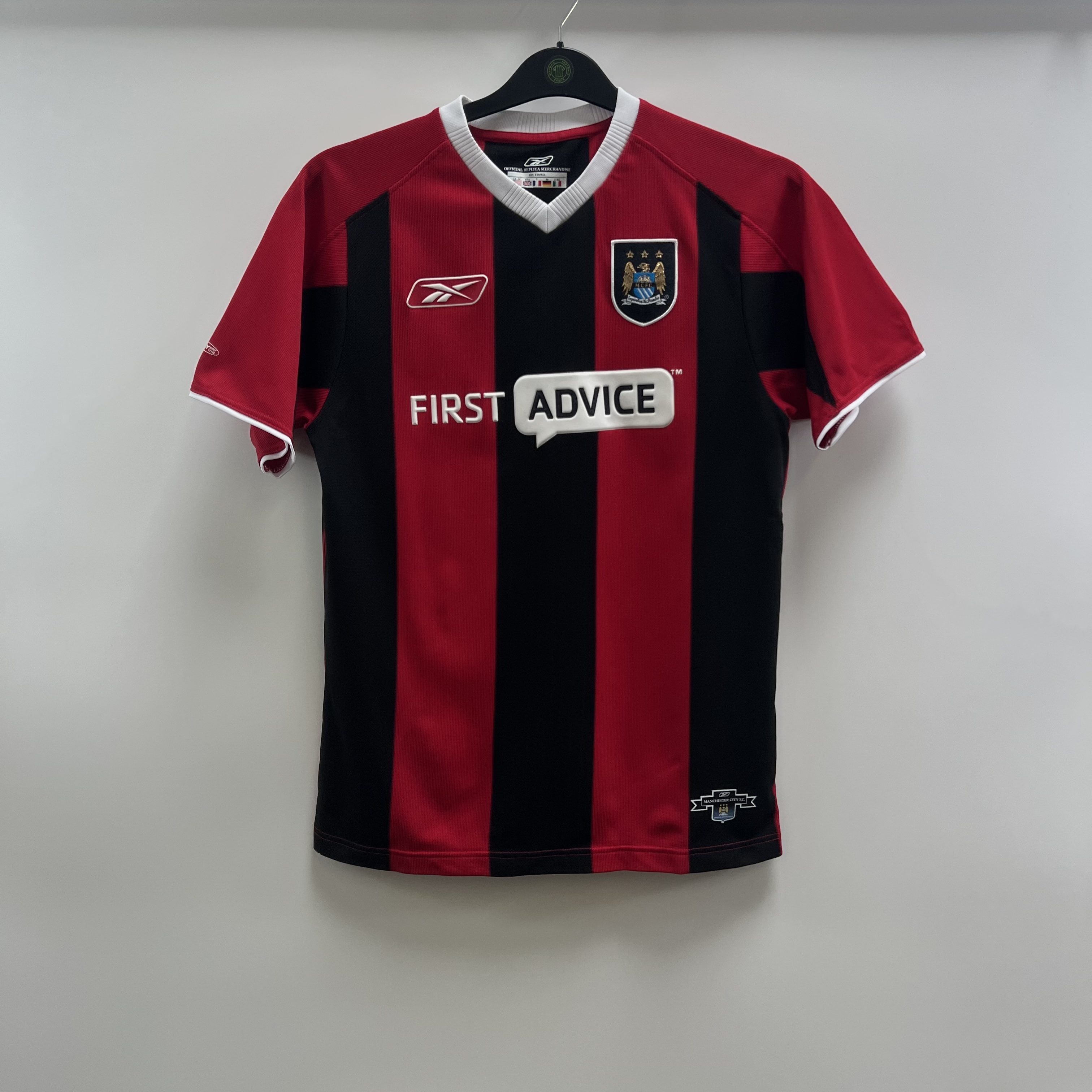 8CE129EA-614D-4E7E-B27D-40172BB71038