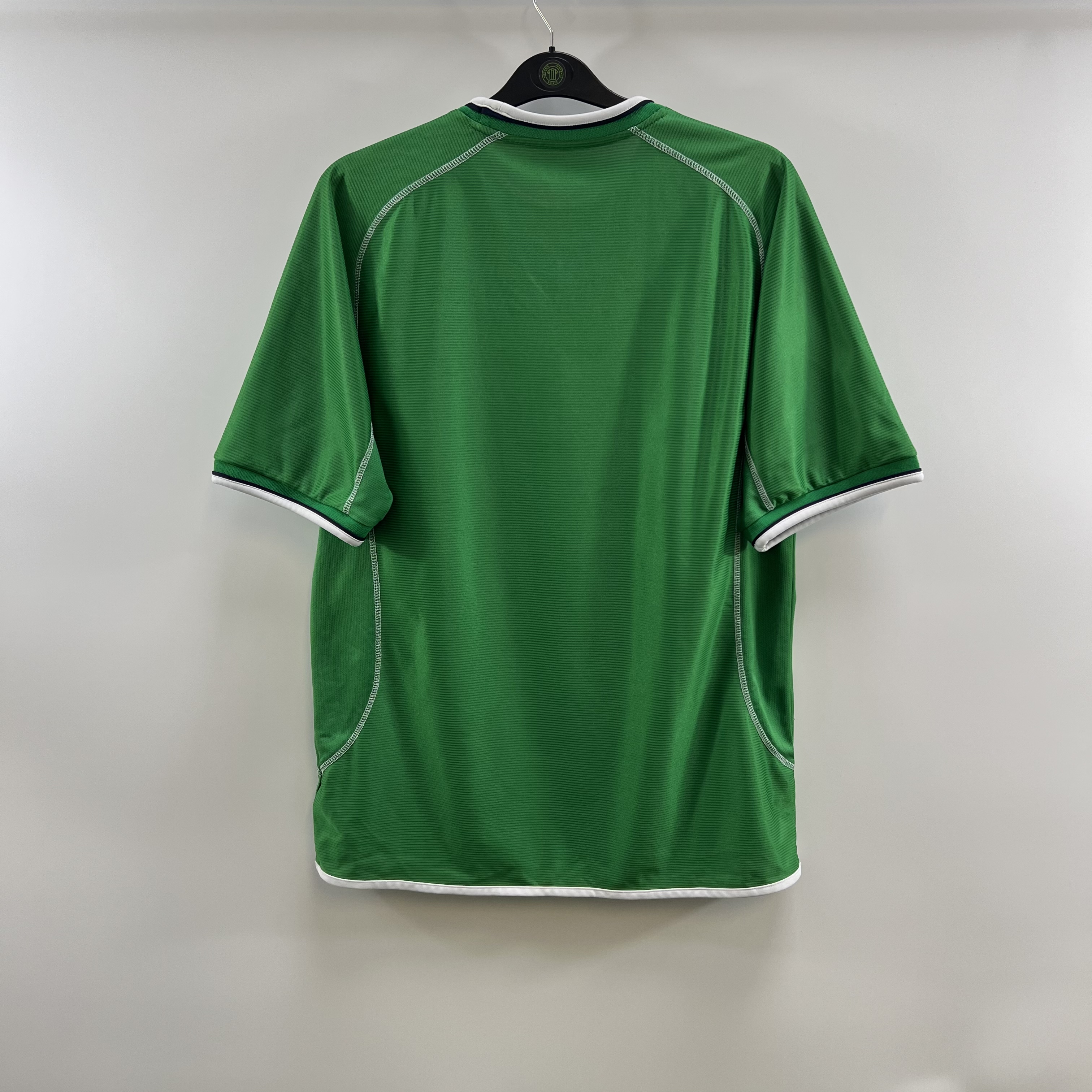 90F0F103-8581-43A1-AF3B-13F0850329AC