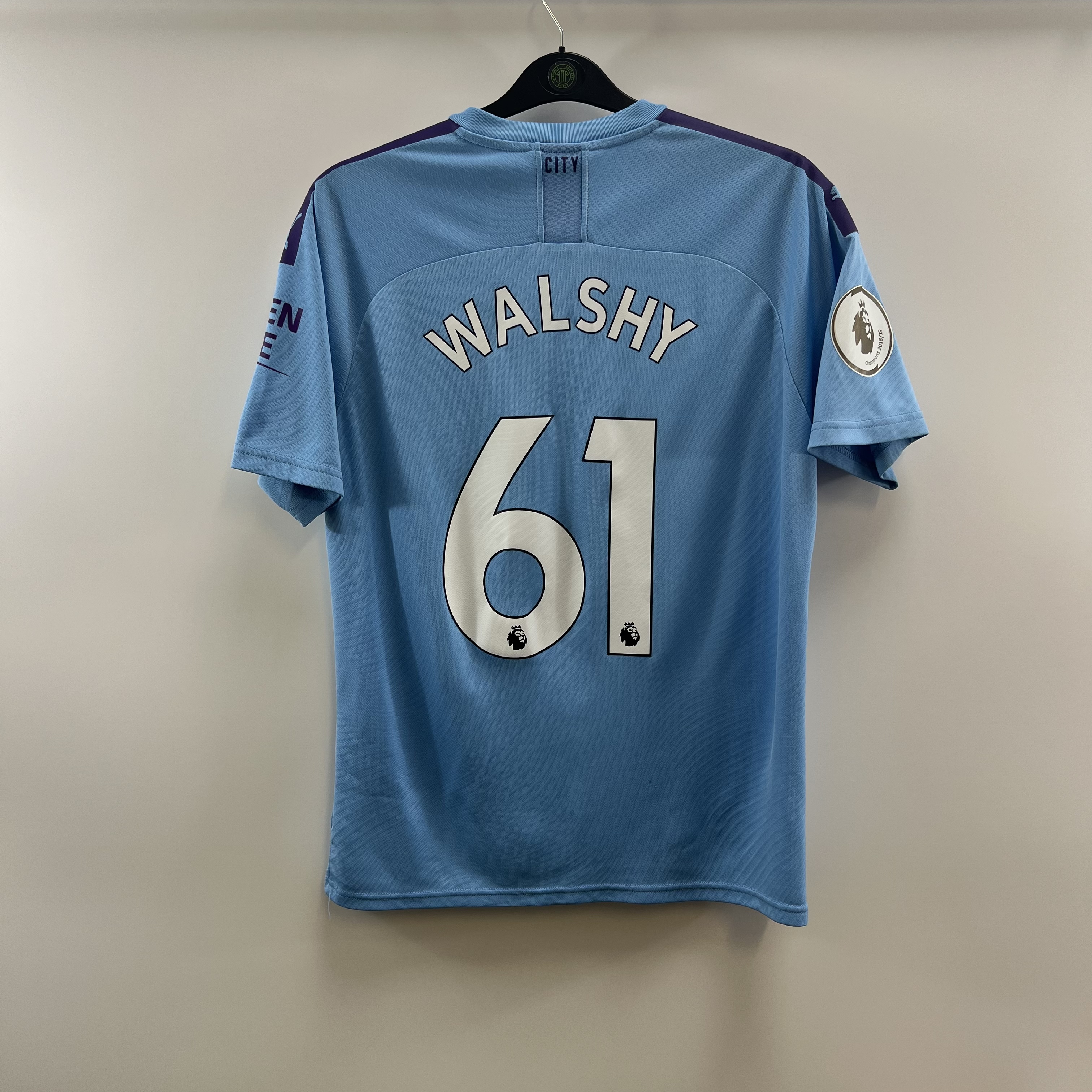 18951FC0-9C6B-45F3-AAE9-2F2141DB53C0