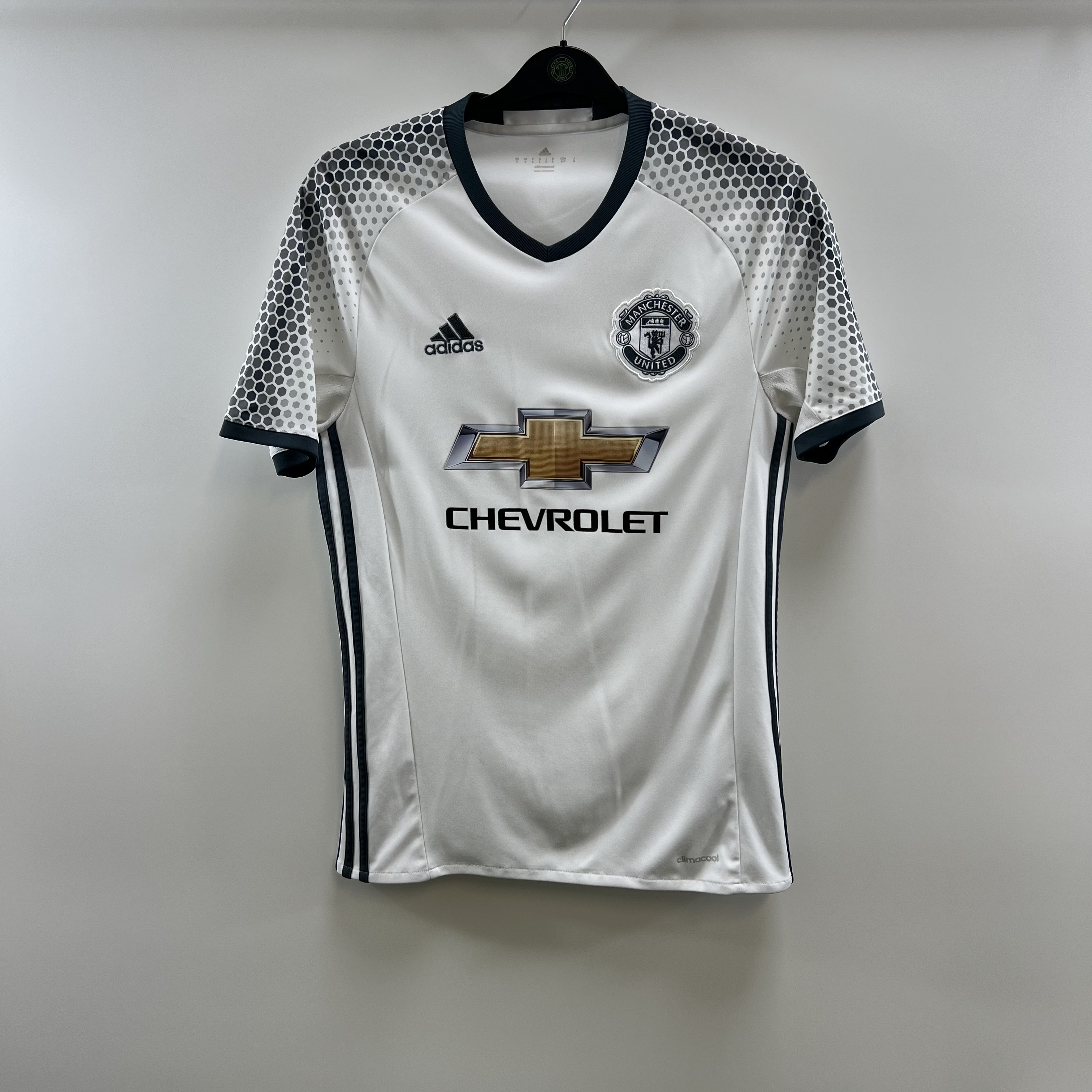 254B1C3A-1A70-45F4-B774-11EDF18D3C8A