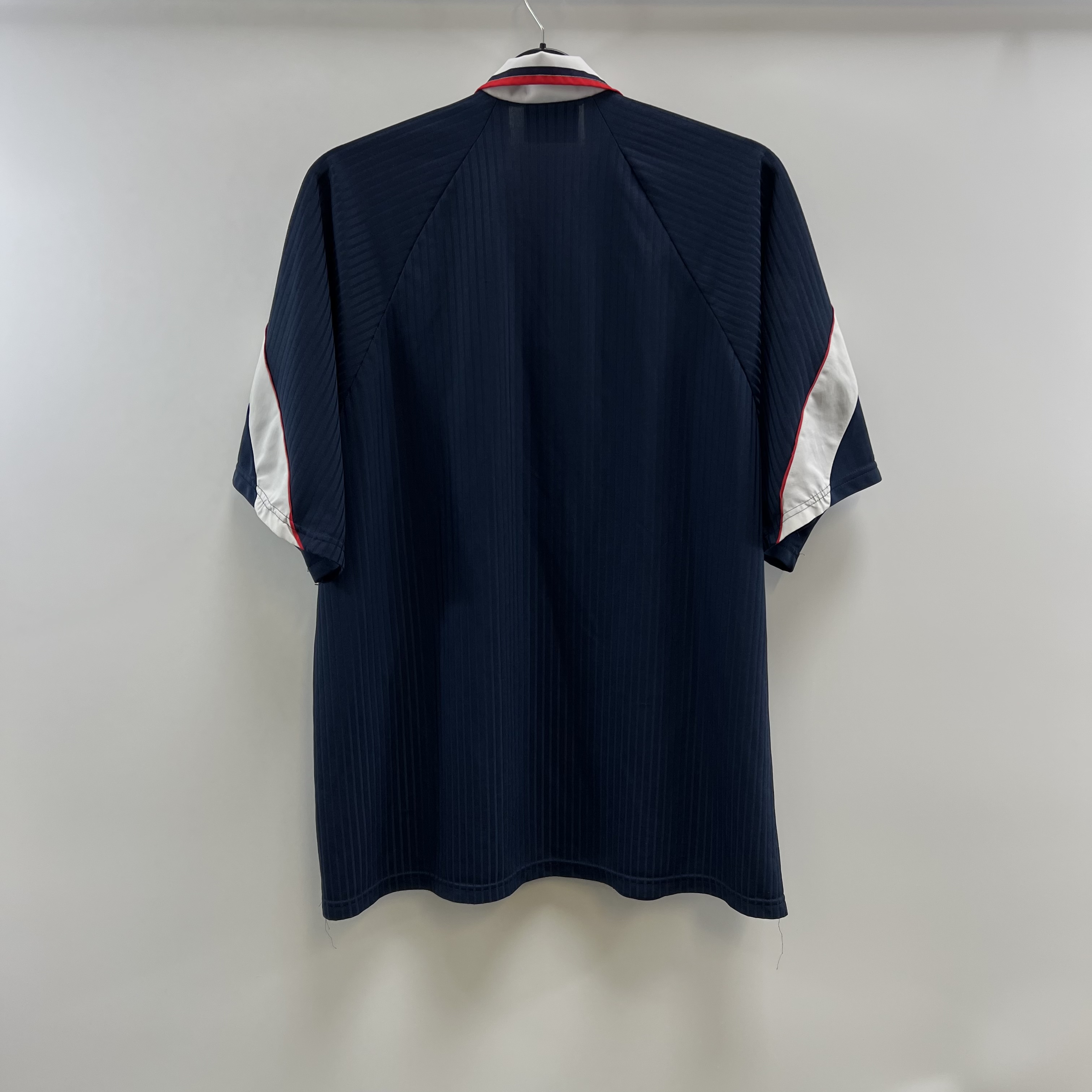 3452409D-D432-4367-A80B-BBAF59F4D590