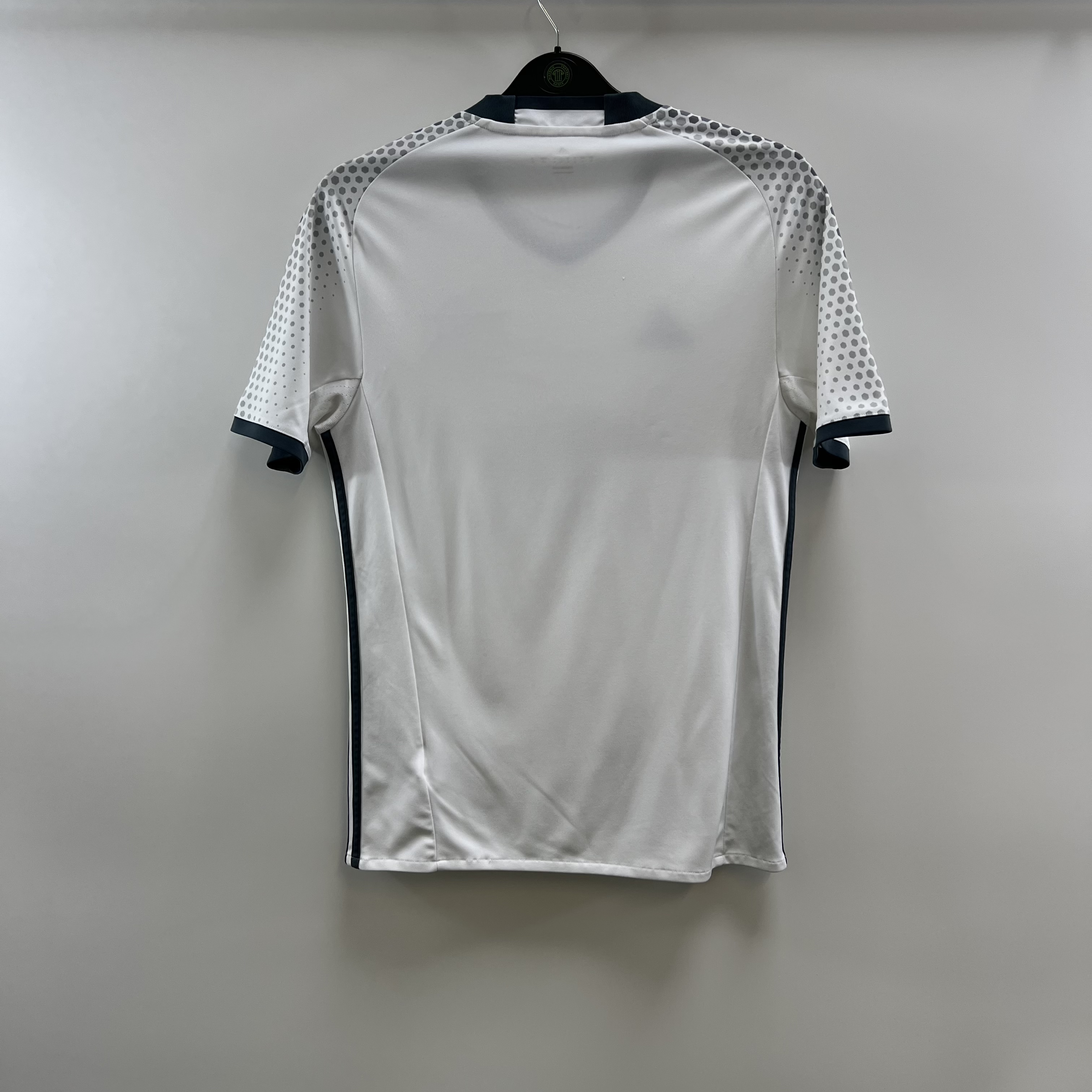 351EE8B7-7A6E-4DBA-A296-4B7A8CD26479