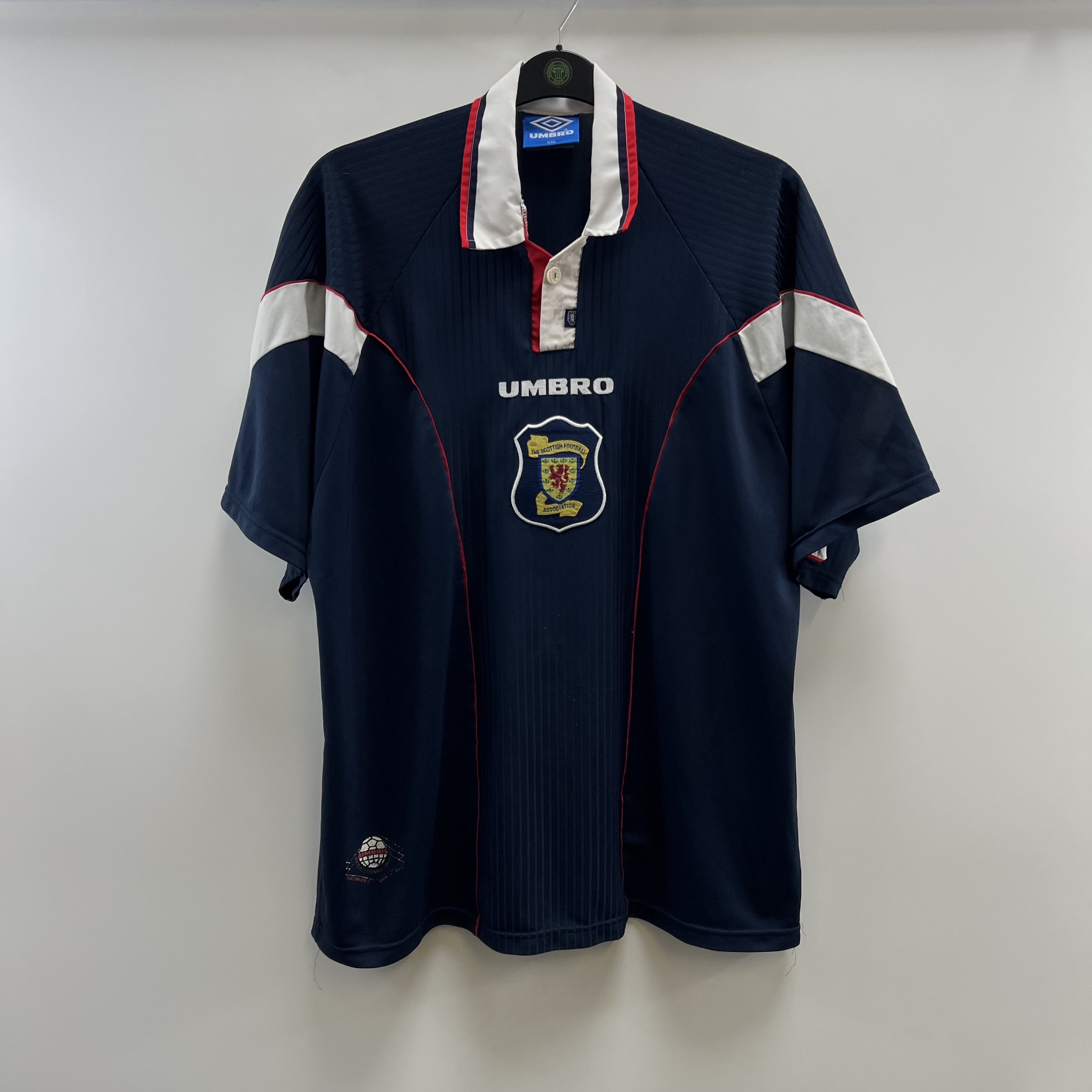 45CB50D6-54C0-4988-9F84-68A12A5B5CF7