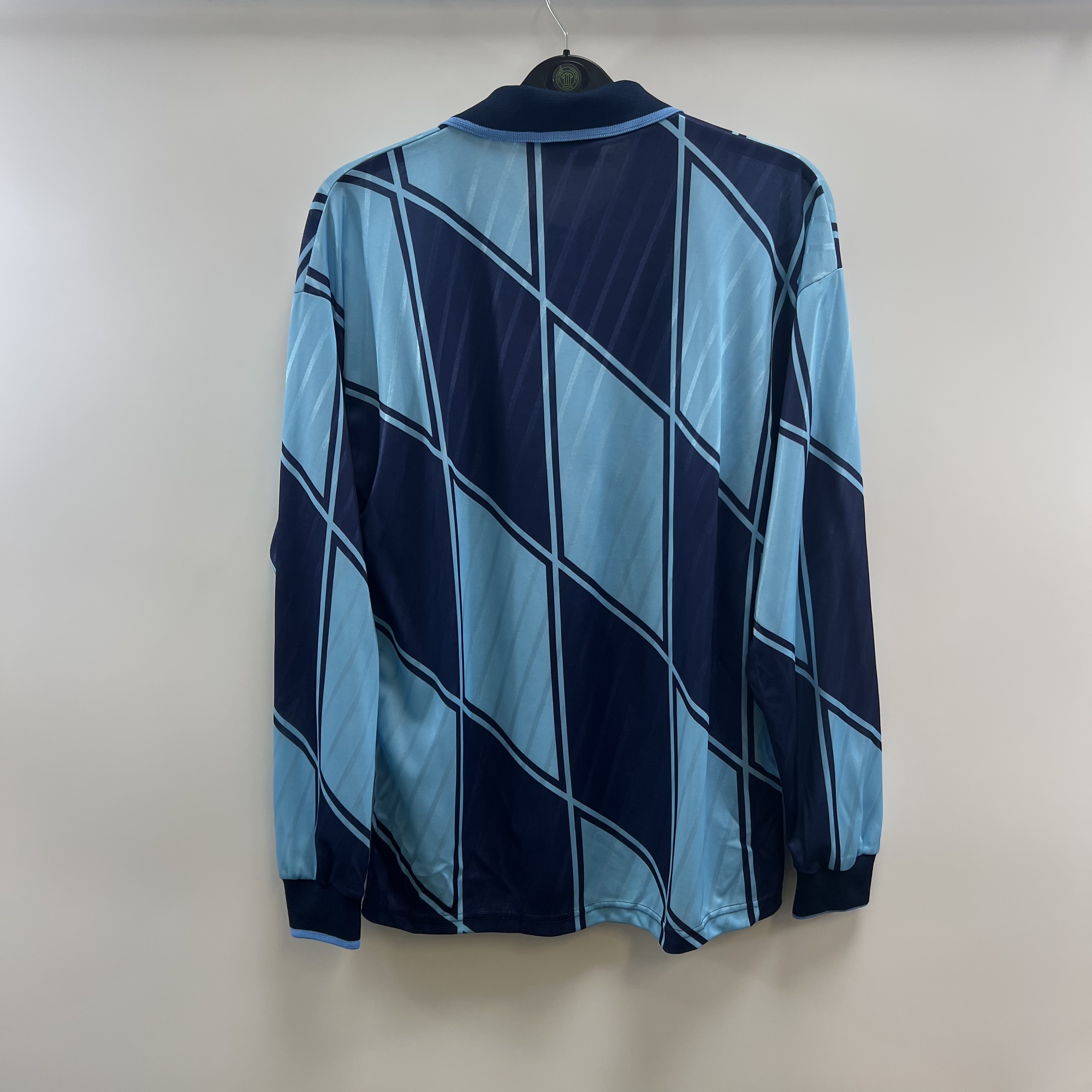 7F0E8485-FB25-4E5F-B08E-DD23B0CD418D