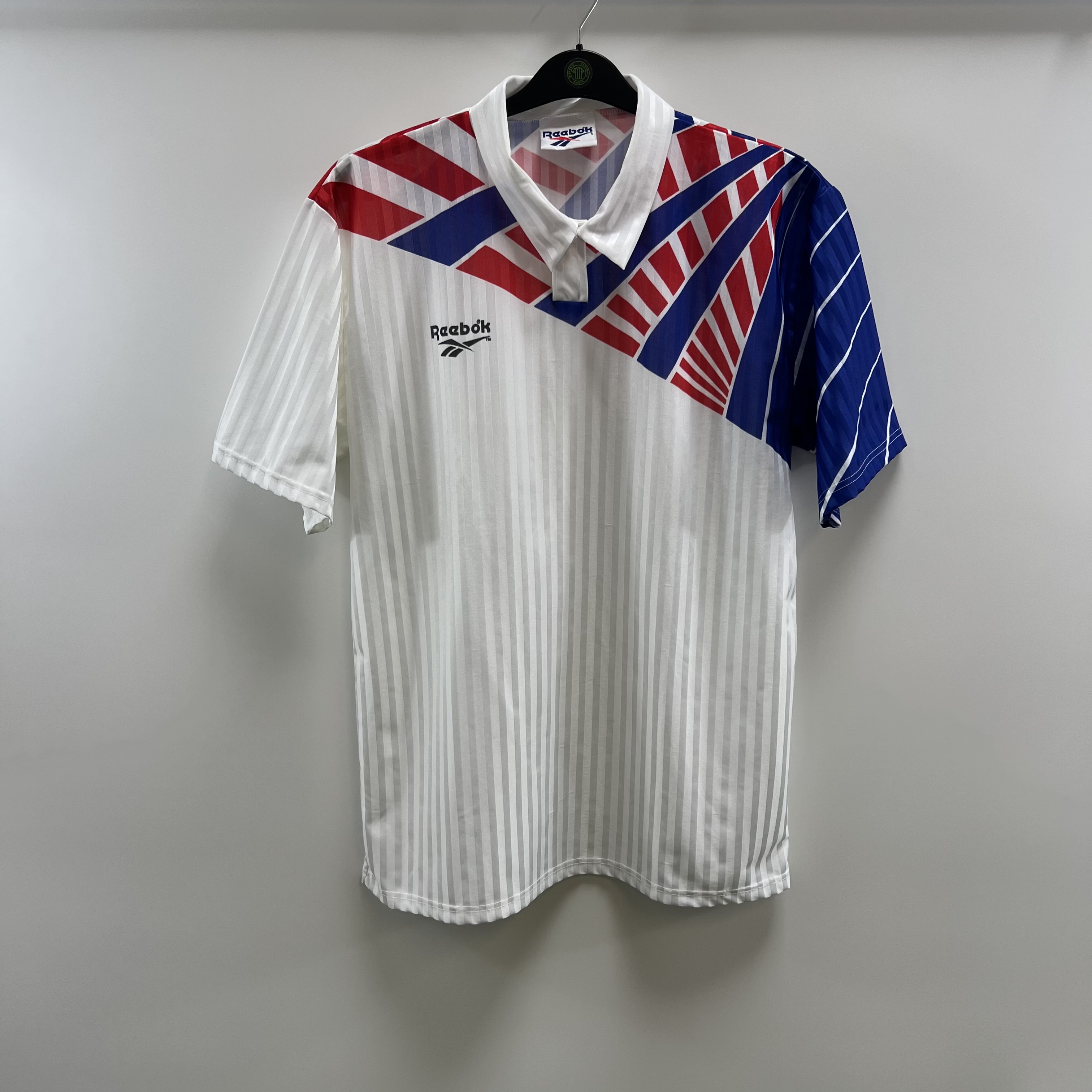 9005EF90-5B00-434B-B369-BEF688924DCE