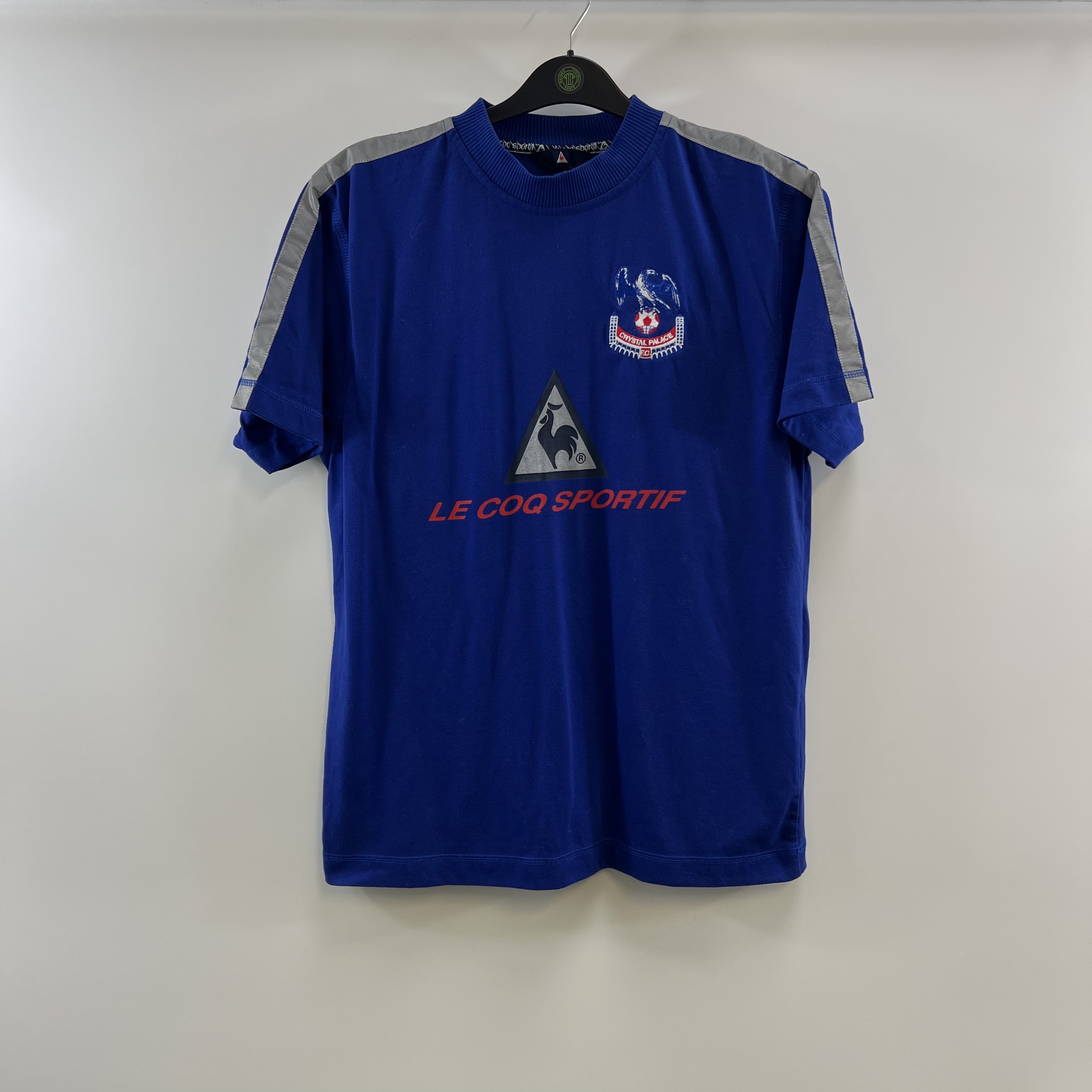 9CA77FF3-81BF-4DE7-BF24-49C5EB69073C